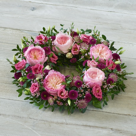 Garden Rose Wreath.png