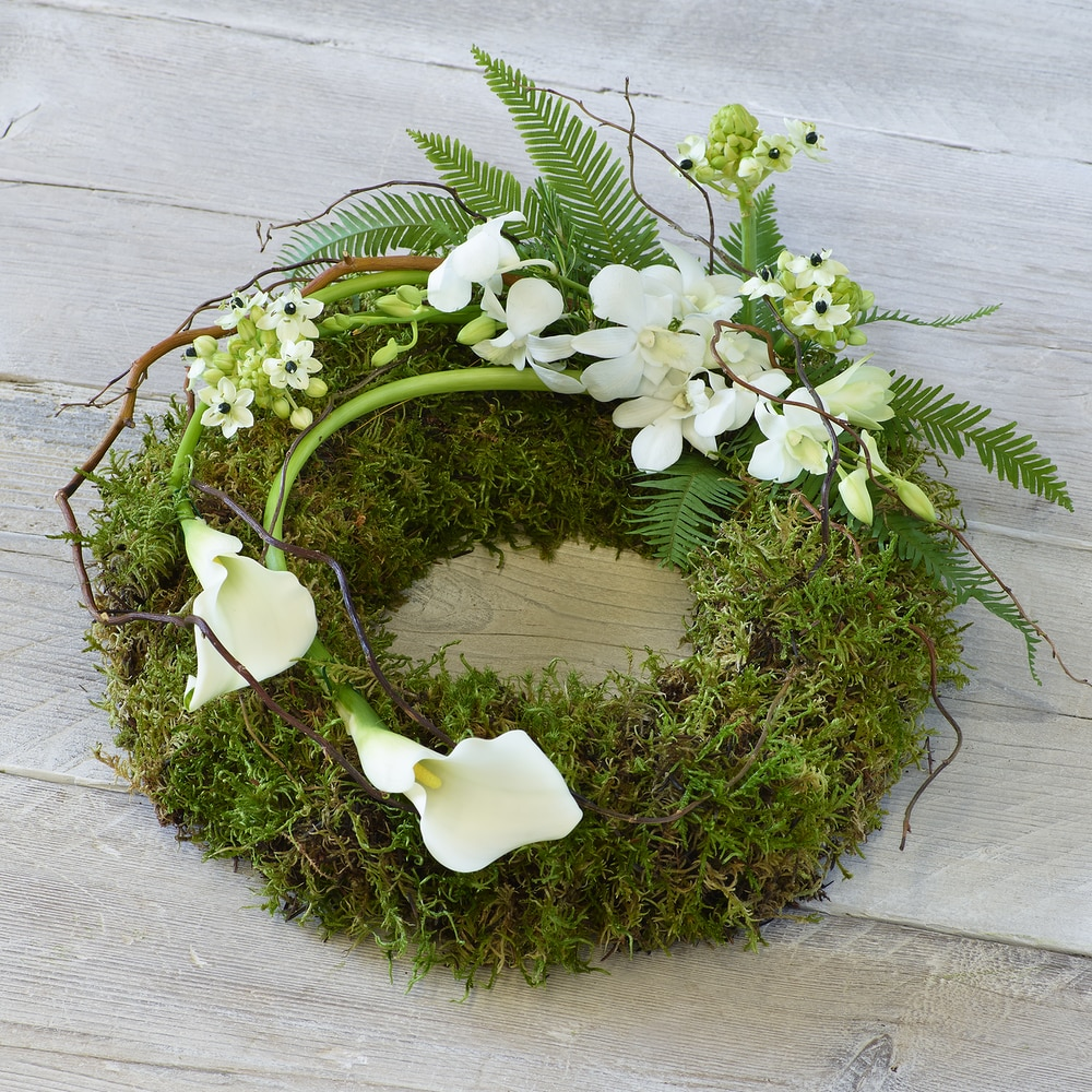 Eco-friendly White Calla Wreath.png