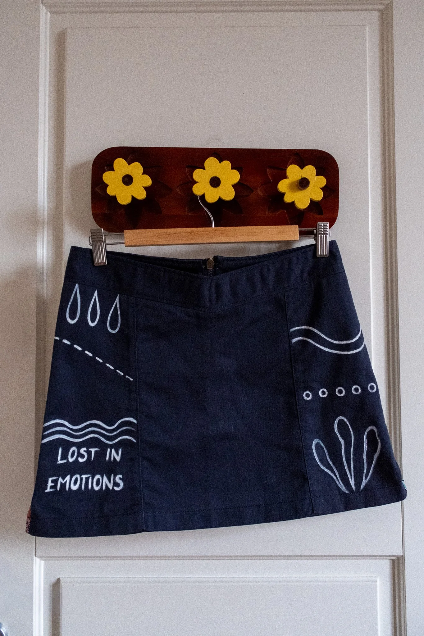 LOST SKIRT