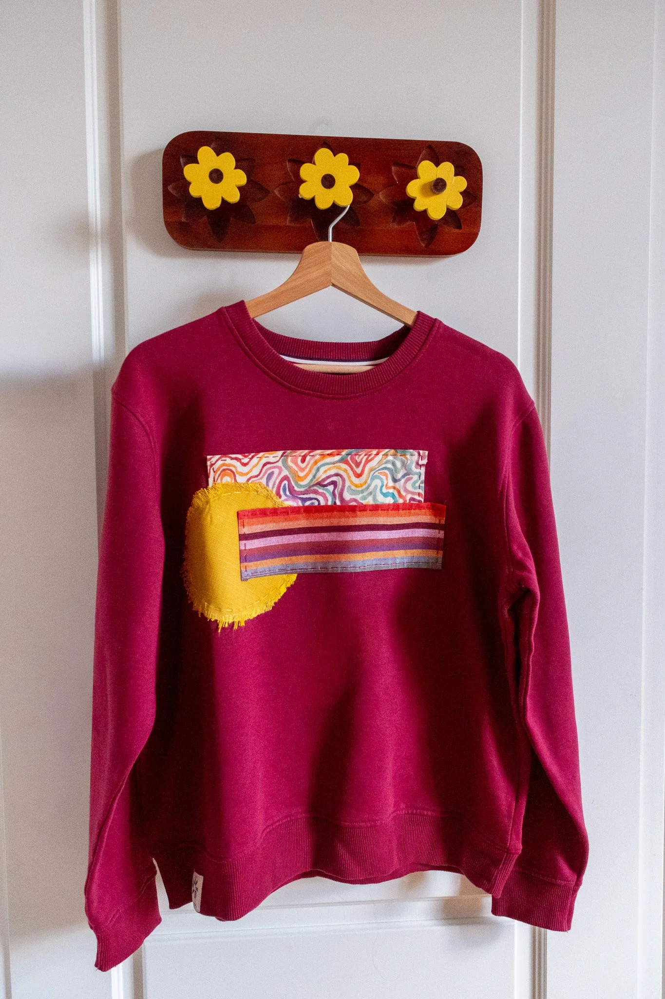 RAINBOW SWEATSHIRT