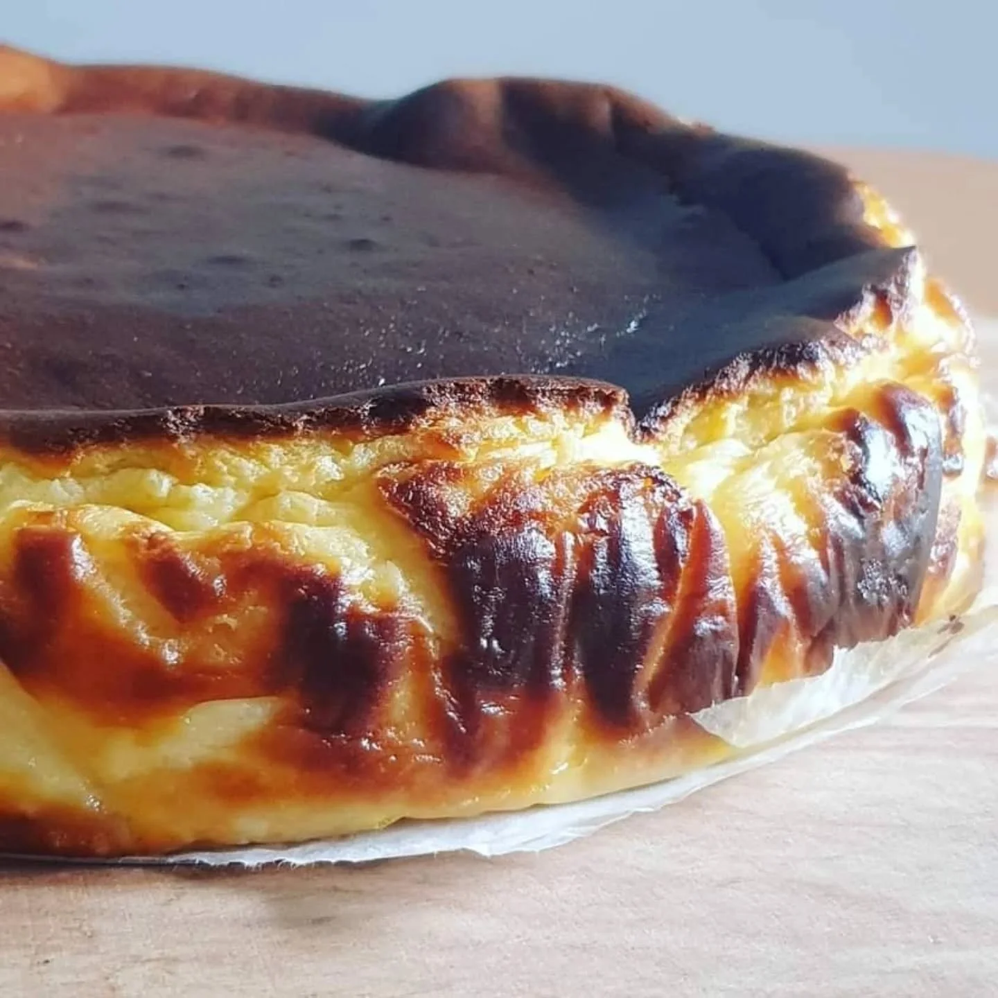 Signature baked cheesecakes have arrived at The Sugar Brook.

Rich, creamy, slow baked cheesecakes made from scratch in my home studio.

Featuring the Basque burnt cheesecake and seasonal fruit cheesecakes.

Now available to order. Link in bio 🩷