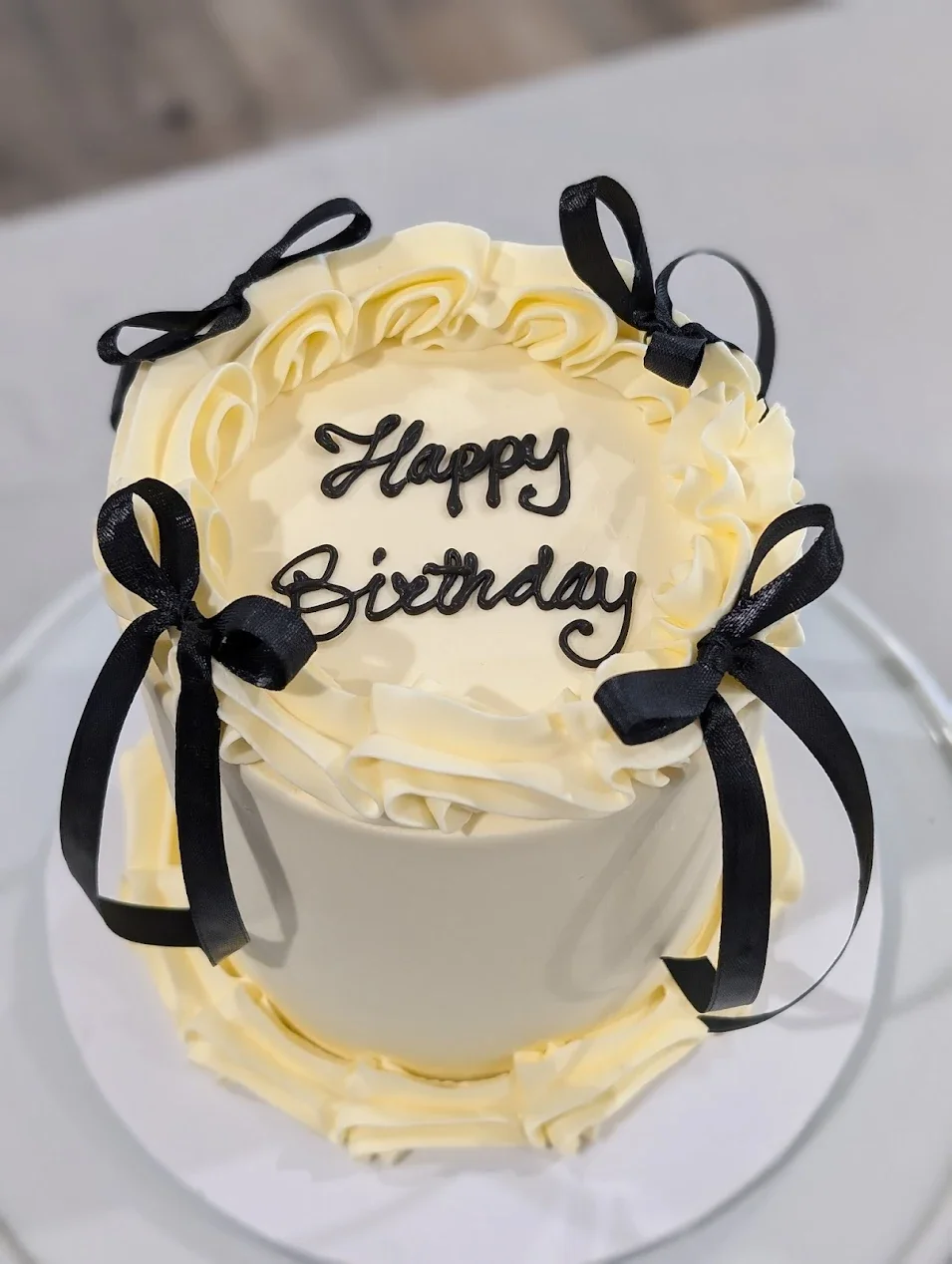 vintage birthday cake with bows penrith