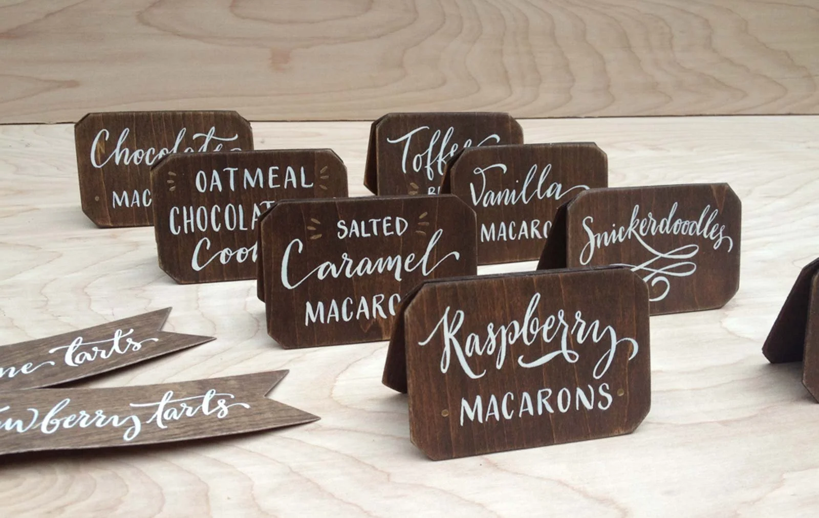 Chicago_wedding_papertangent_hand_painted_signsWelcome_gold_pink-13.jpg
