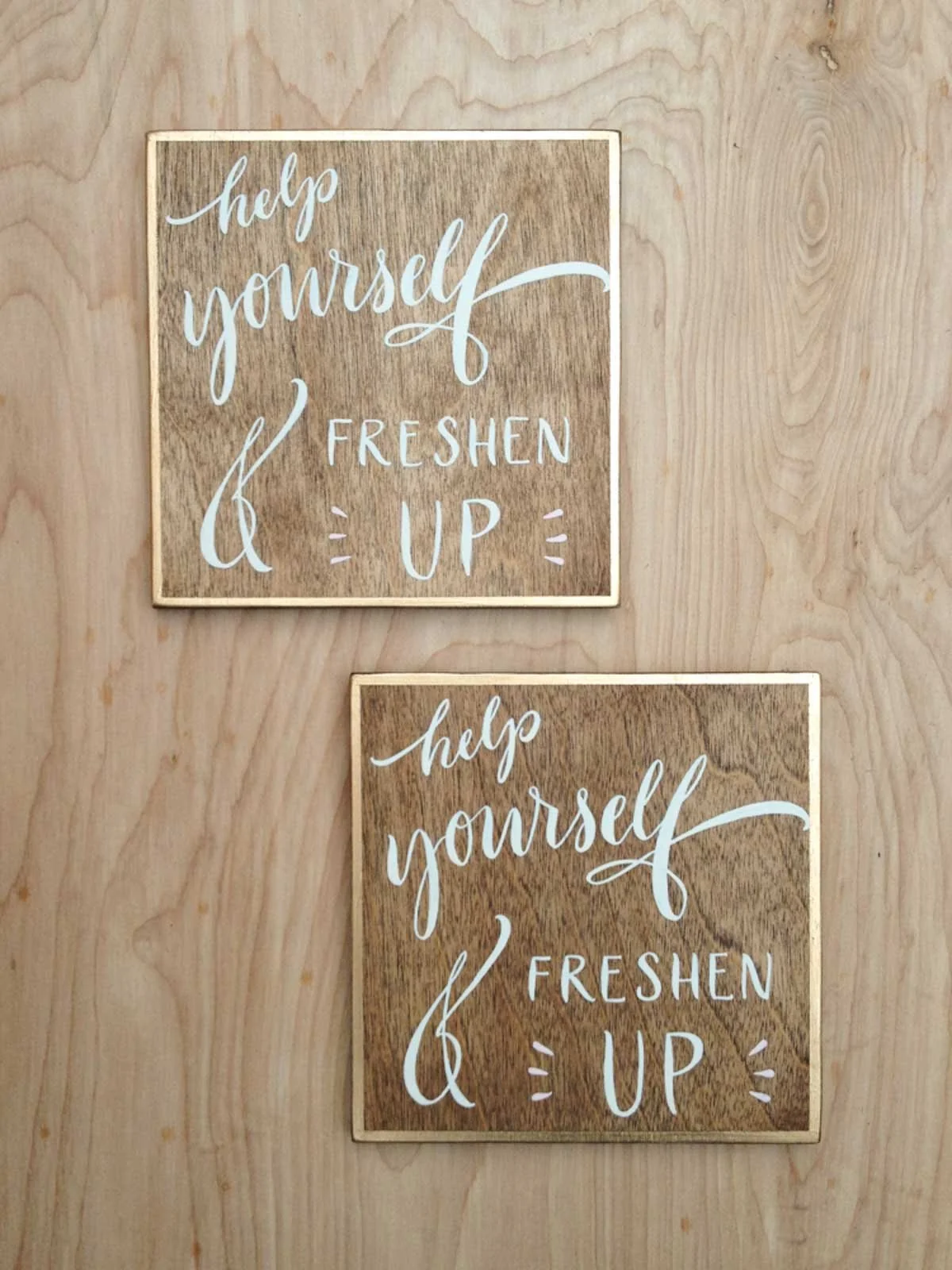 Chicago_wedding_papertangent_hand_painted_signsWelcome_gold_pink-2.jpg