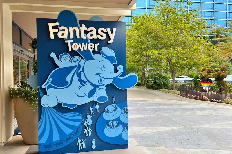 Fantasy-tower-disneyland-hotel-disneyland-california.jpg