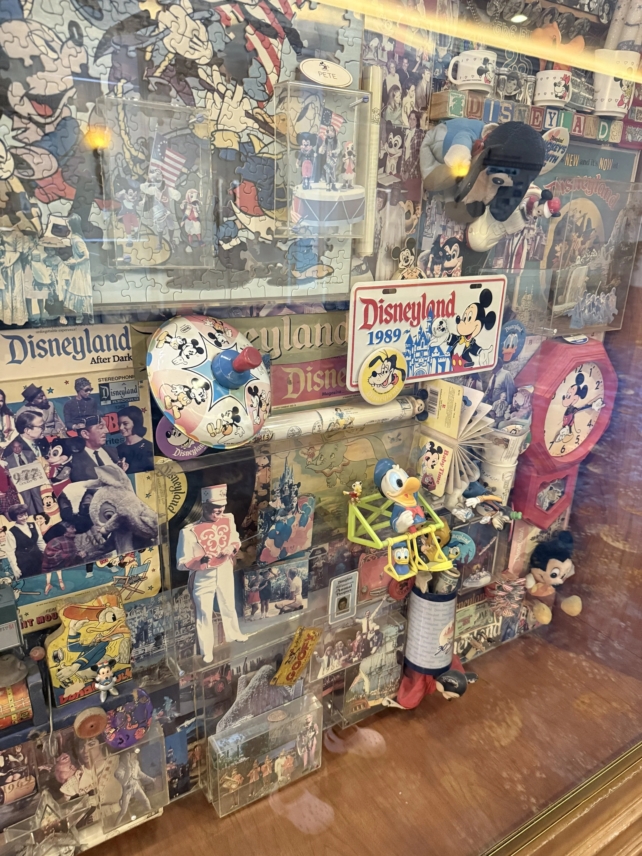 disney-vintage-memorabilia-at-the-disneyland-hotel.JPG