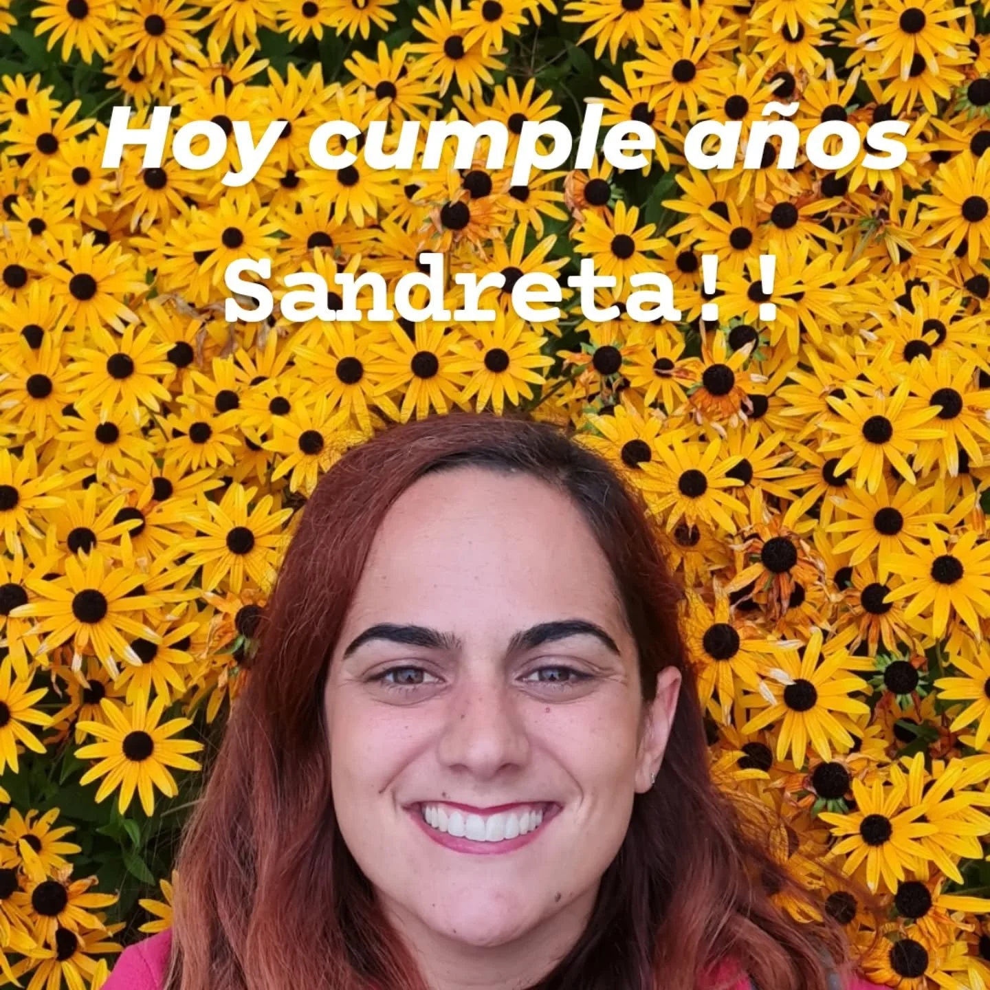 Hoy es el Cumplea&ntilde;os de la persona que me lleva de su mano a recorrer el Mundo!!
Si estoy triste, me anima! Si estoy cansado, tira de mi!! Y si no me apetece meterme en el agua, insiste tanto tanto taaaaaanto que termino mojado siempre!!!! 
No