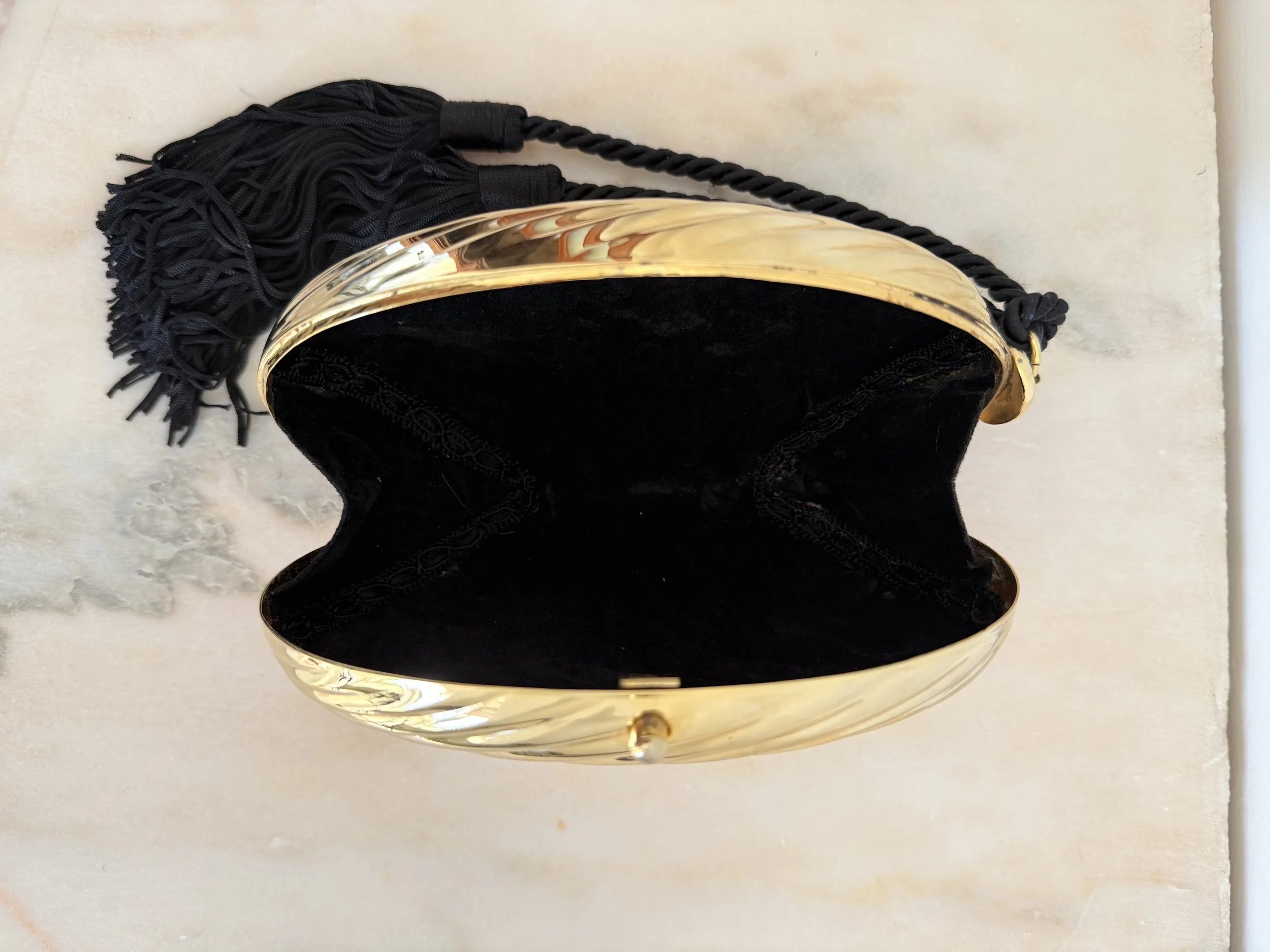 GOLD RIBBED EGG MINAUDIÈRE WITH TWO TASSELS 10.jpeg