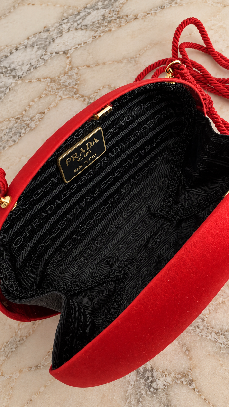 prada 7.png