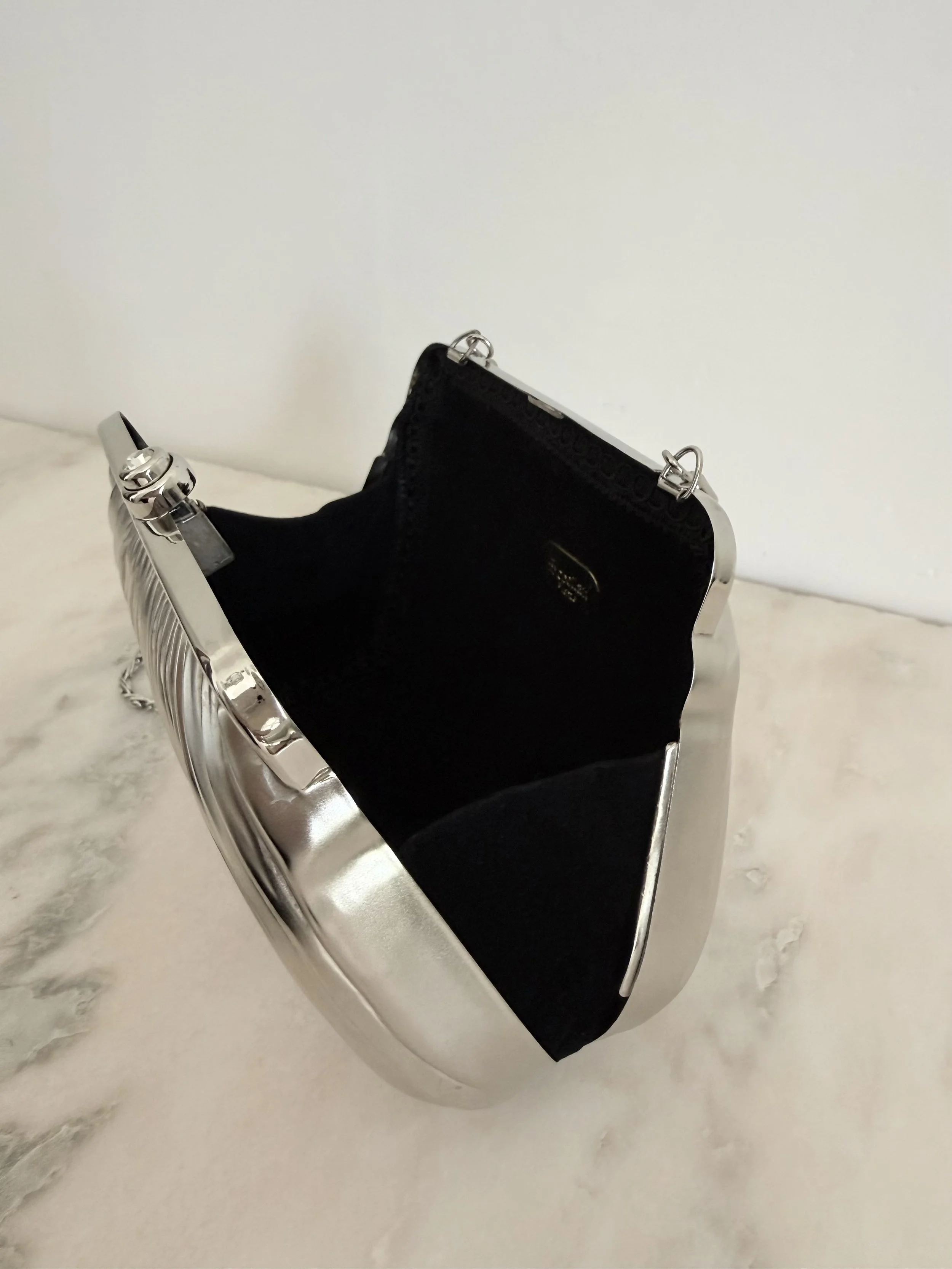 SCHEILAN FIRENZE SILVER CLUTCH WITH ORIGINAL BOX 12.jpeg