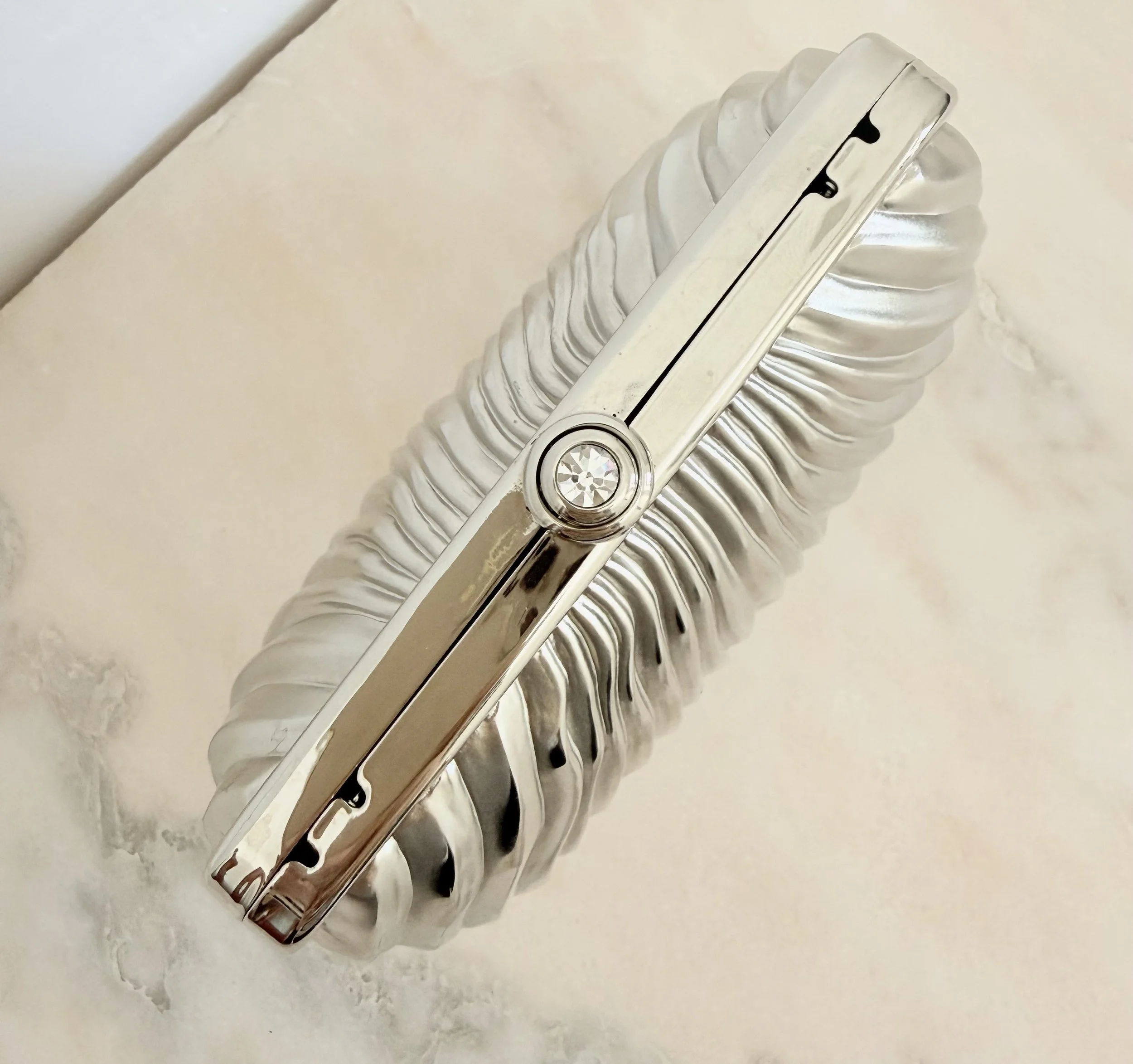 SCHEILAN FIRENZE SILVER CLUTCH WITH ORIGINAL BOX 3.jpeg