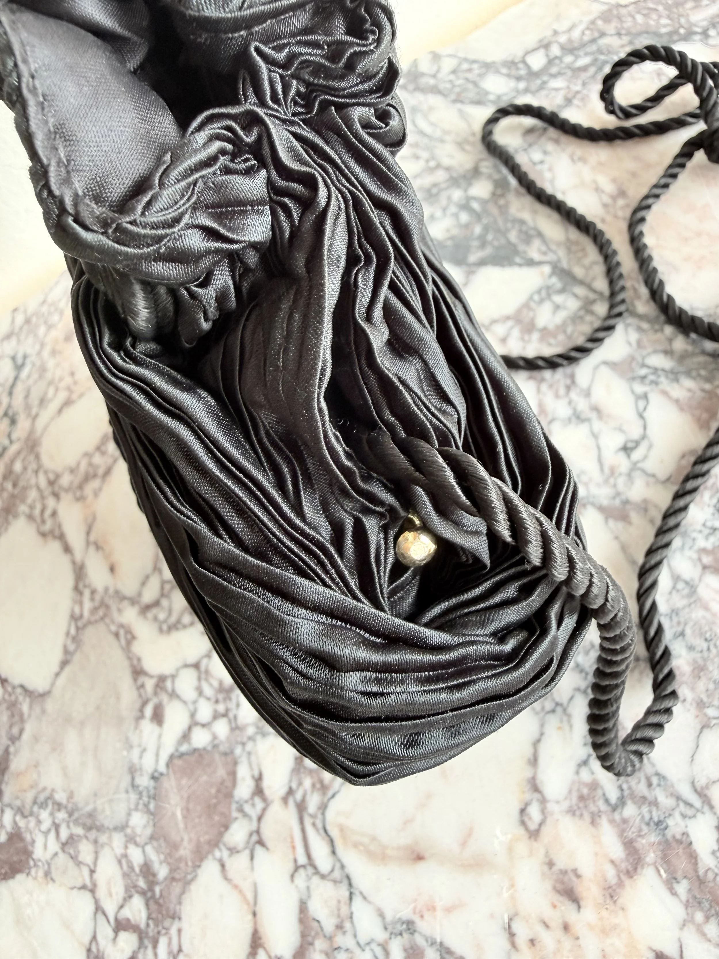 Scheilan Firenze Plissè Tassel Bag 7.jpeg