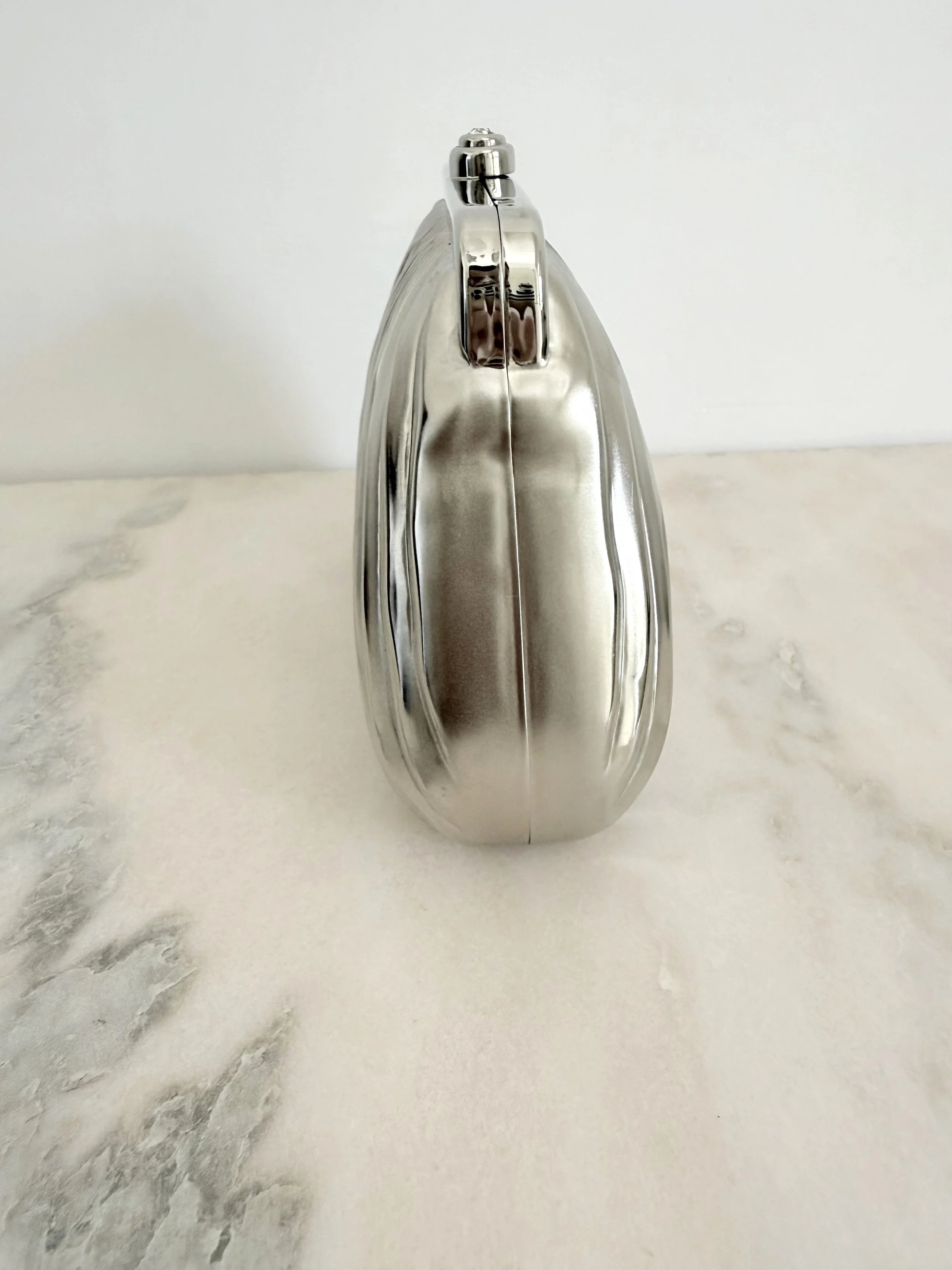 SCHEILAN FIRENZE SILVER CLUTCH WITH ORIGINAL BOX 9.jpeg