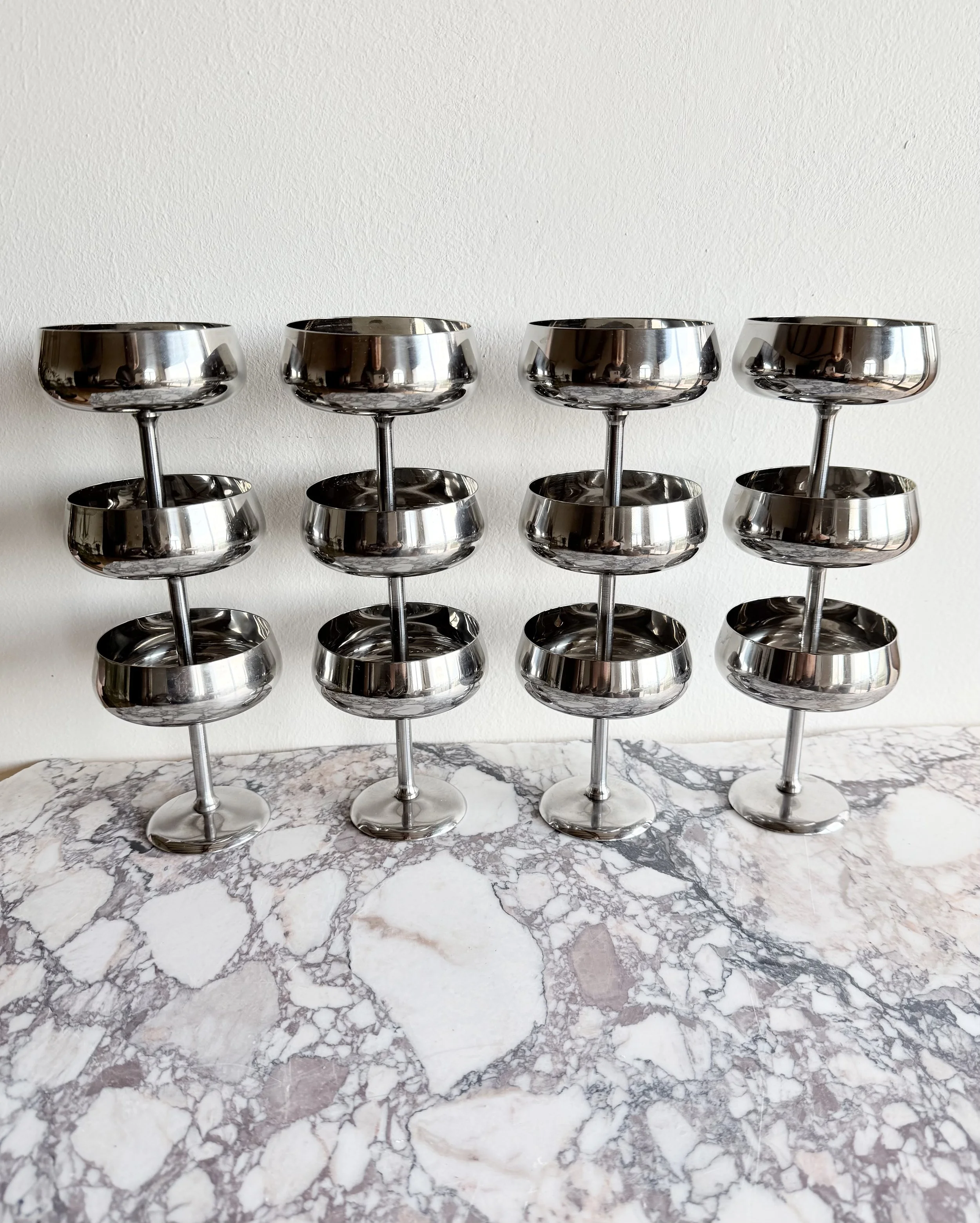 70S CHAMPAGNE OR DESSERT CUPS 2.jpeg