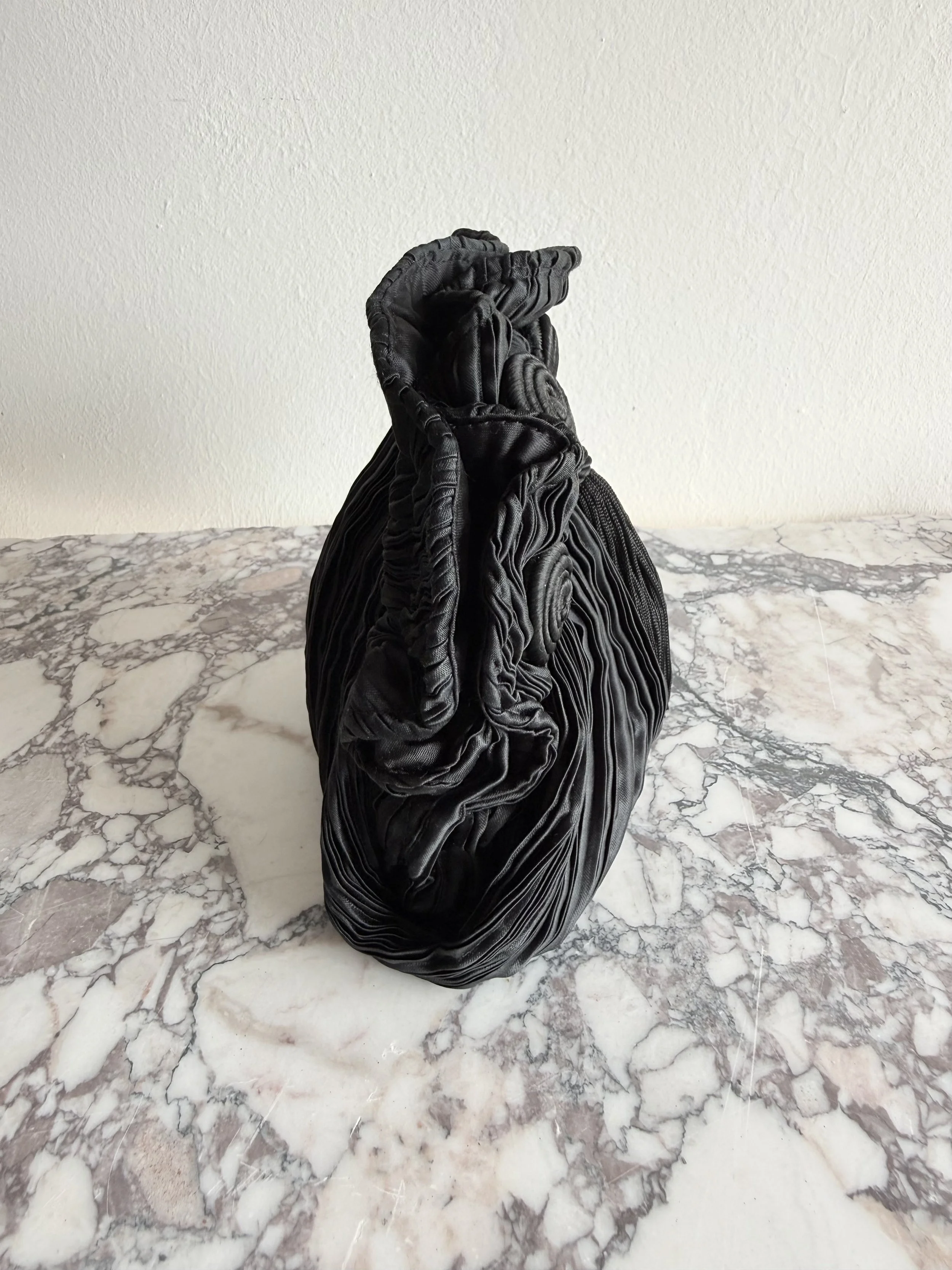 Scheilan Firenze Plissè Tassel Bag 3.jpeg