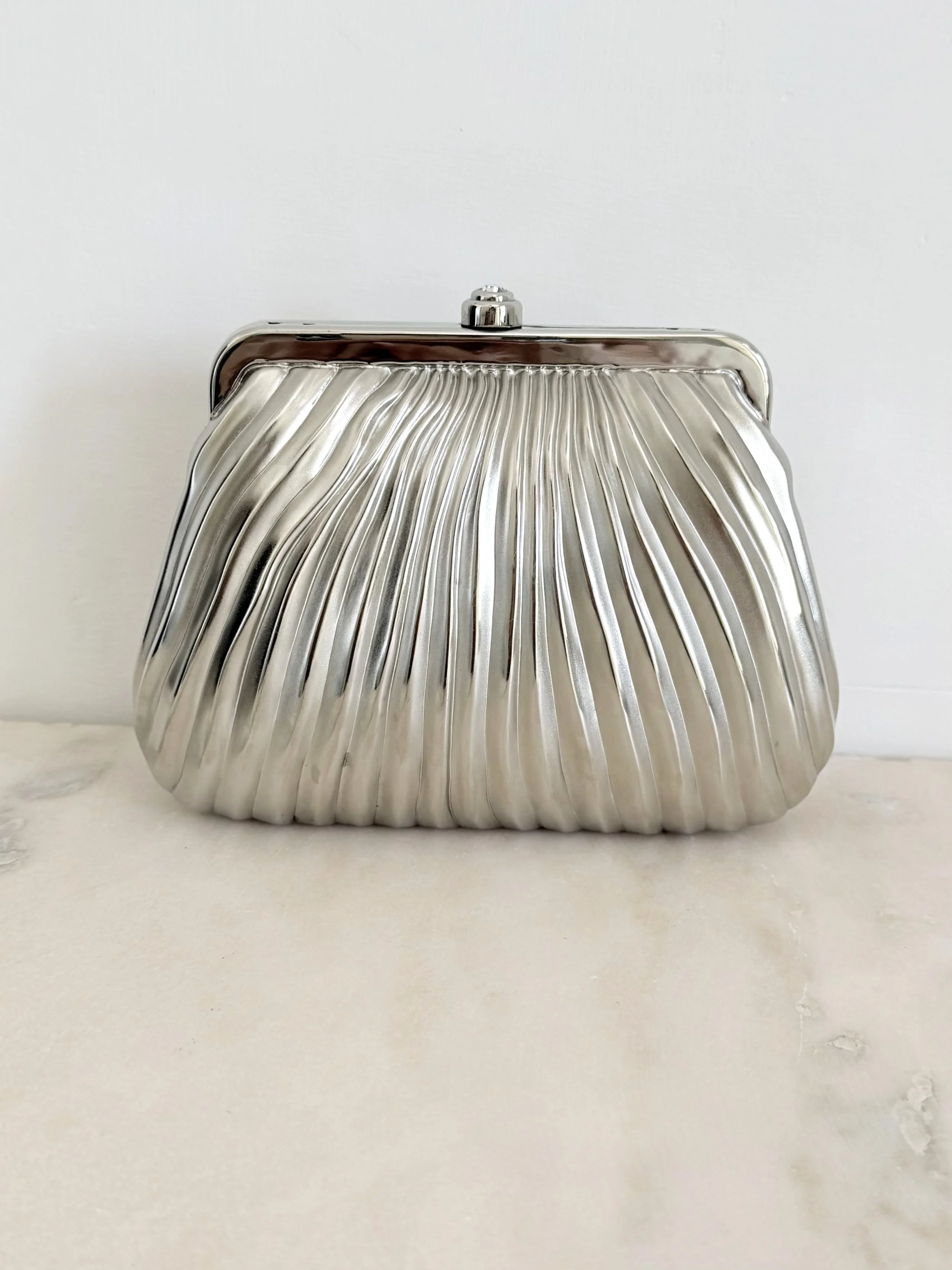 SCHEILAN FIRENZE SILVER CLUTCH WITH ORIGINAL BOX 2.jpeg