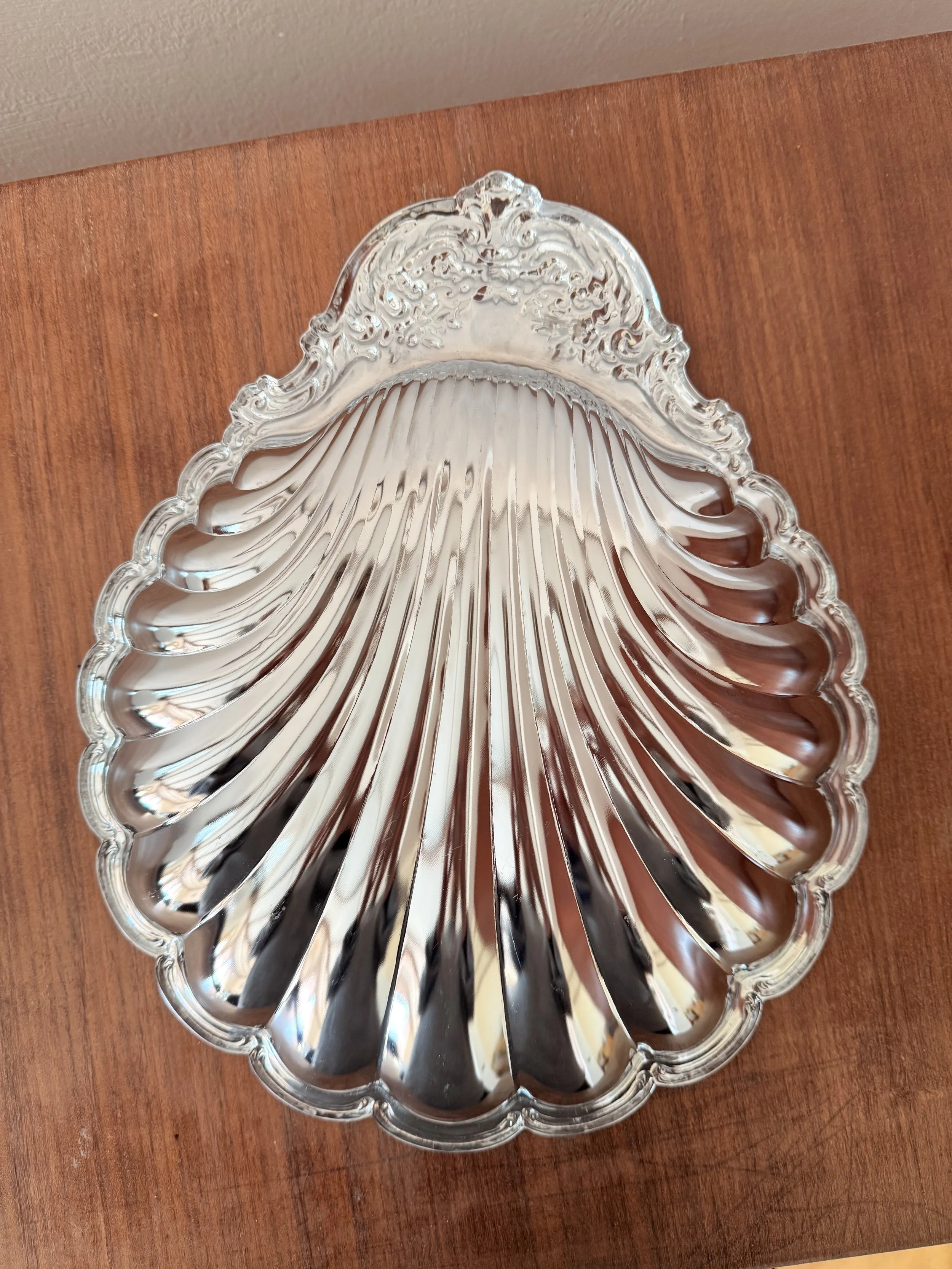 SHELL-SHAPED SILVER PLATED CENTREPIECE 8.jpeg