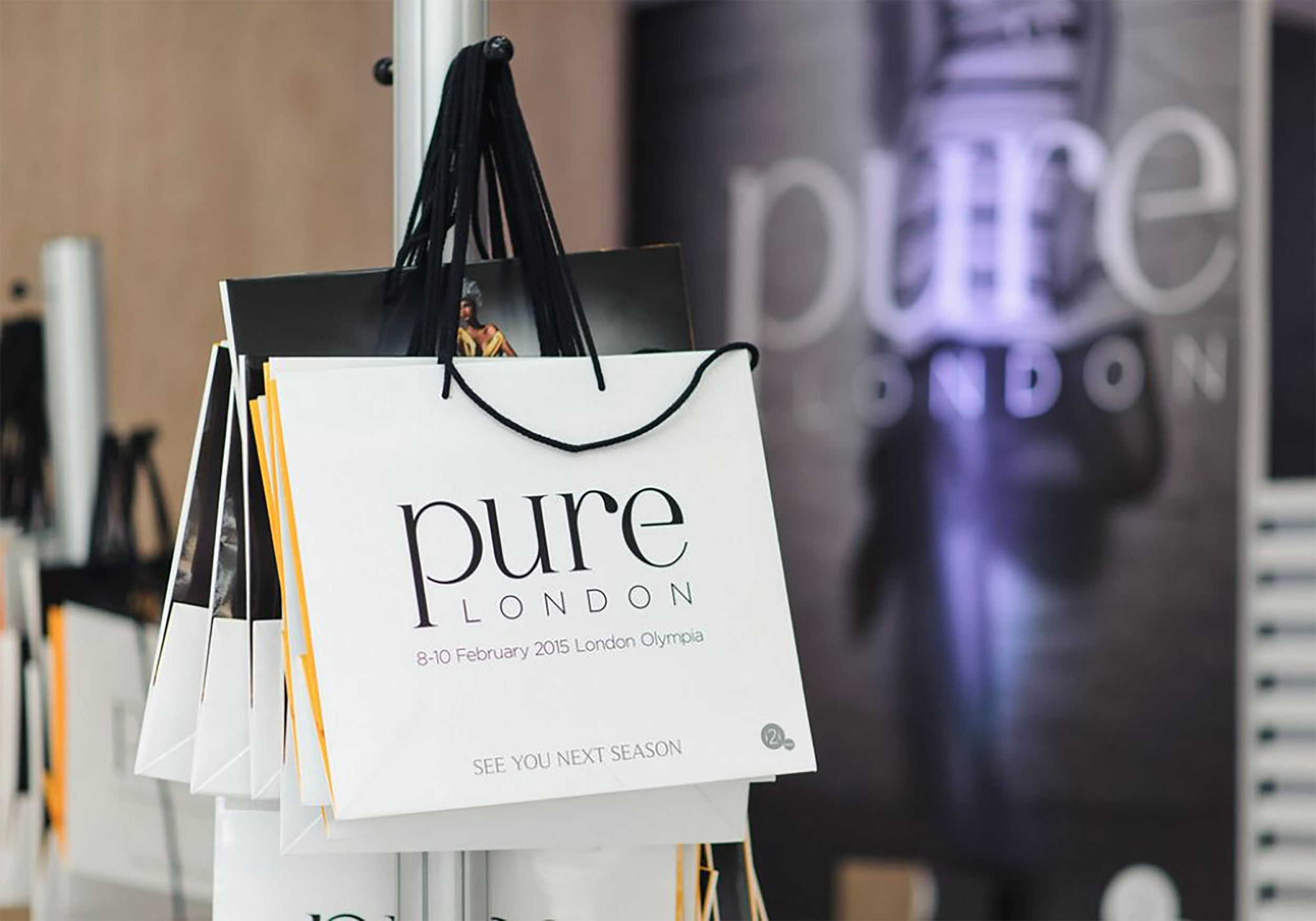 Logo_purelondon_mockup.png