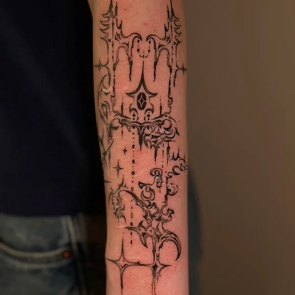 tatovering-blackwork-underarm-dekorativt.jpg