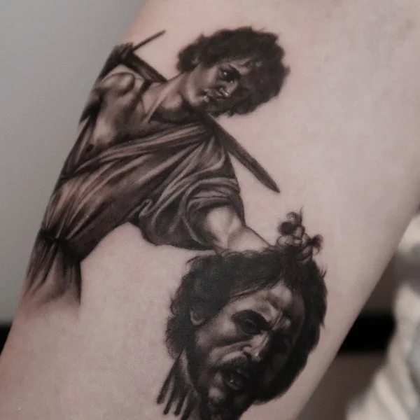 tatovering-mikrorealisme-arm-beheading.jpg