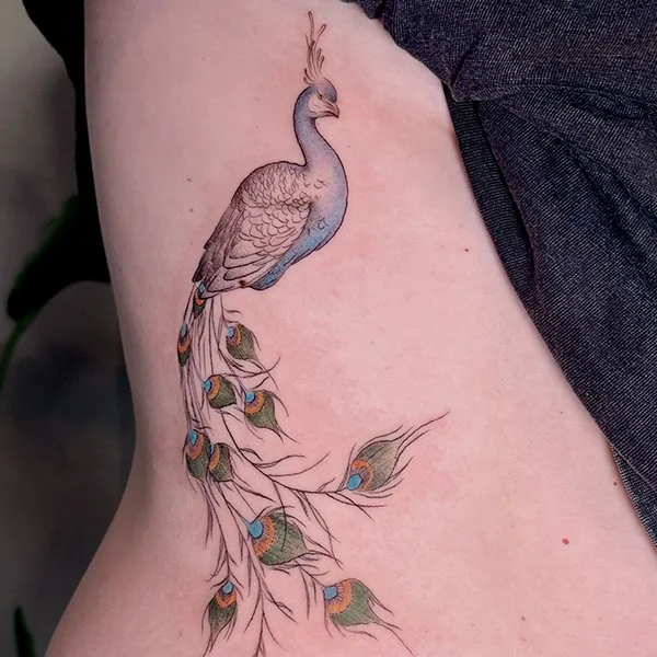 oslo-tattoo-artist-nina-tatovering-fargetatovering-pafugl