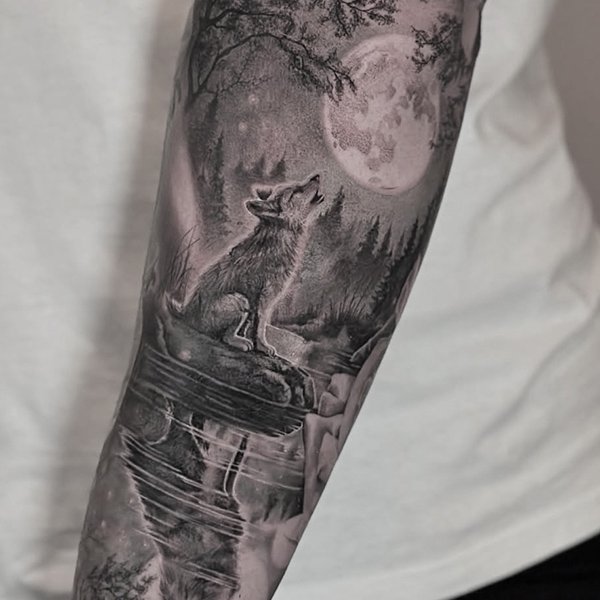 tatovering-realisme-underanrm-ulv-natur.jpg