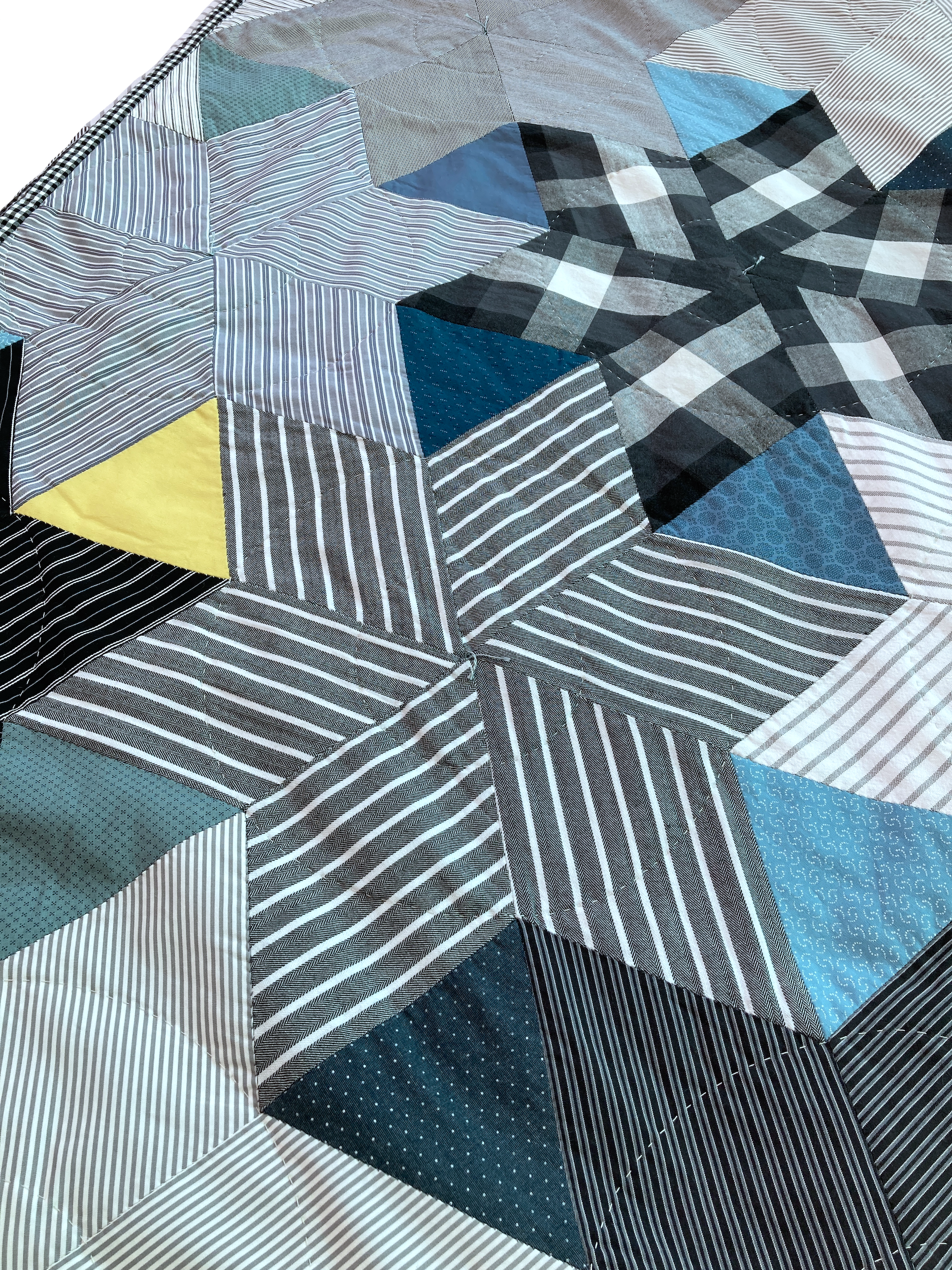 Stellar - A hand stitched Blunt Objects patchwork quilt by designer maker Carolyn Thompson