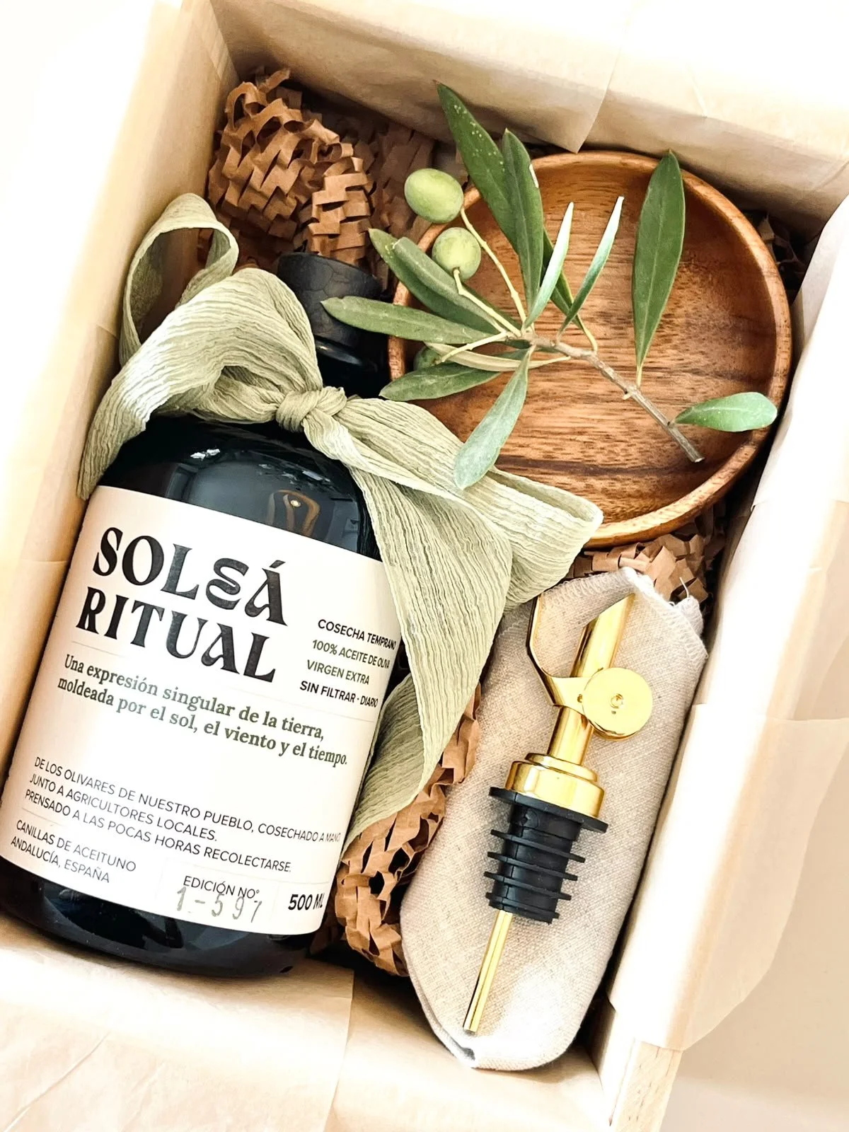 THE POURING RITUAL BOX