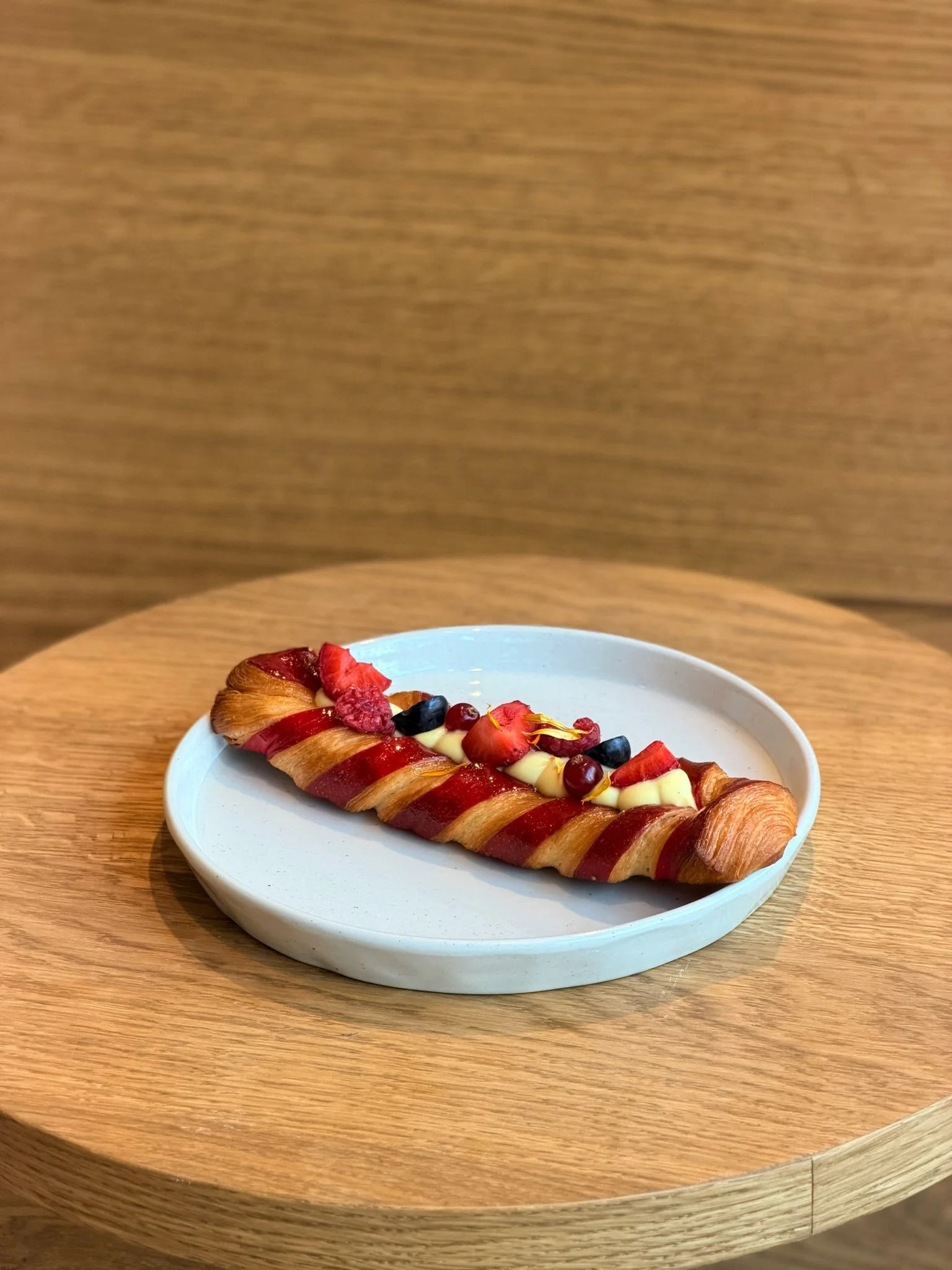Vanilla & Fresh Fruit