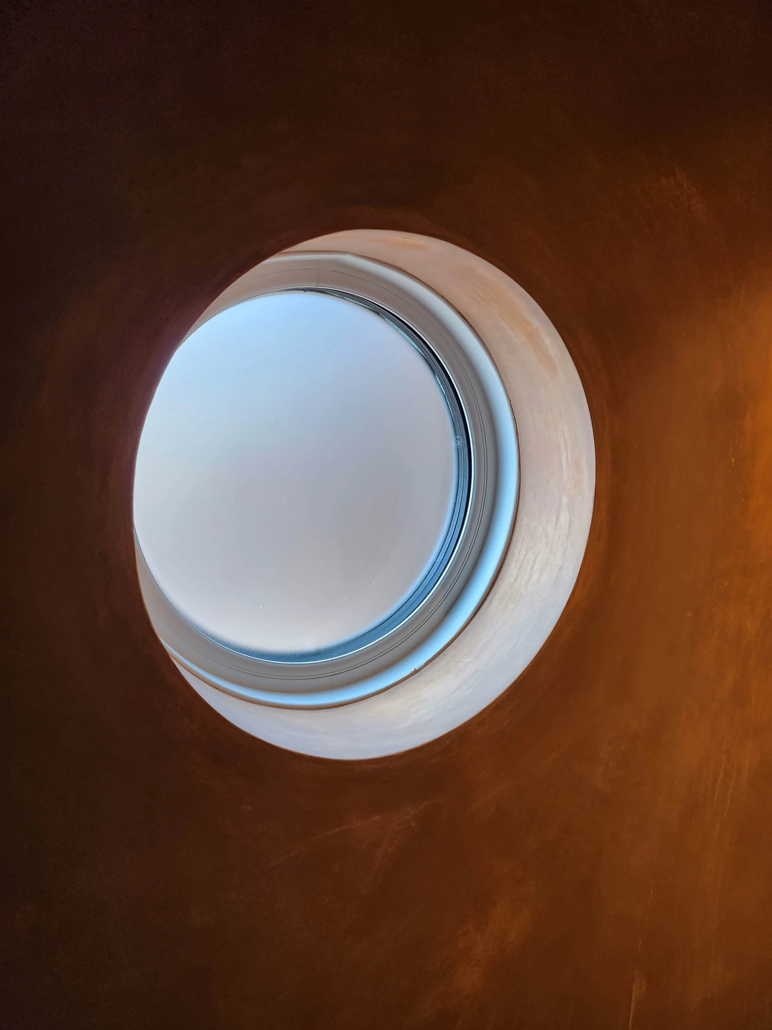 Reskim of a porthole window 