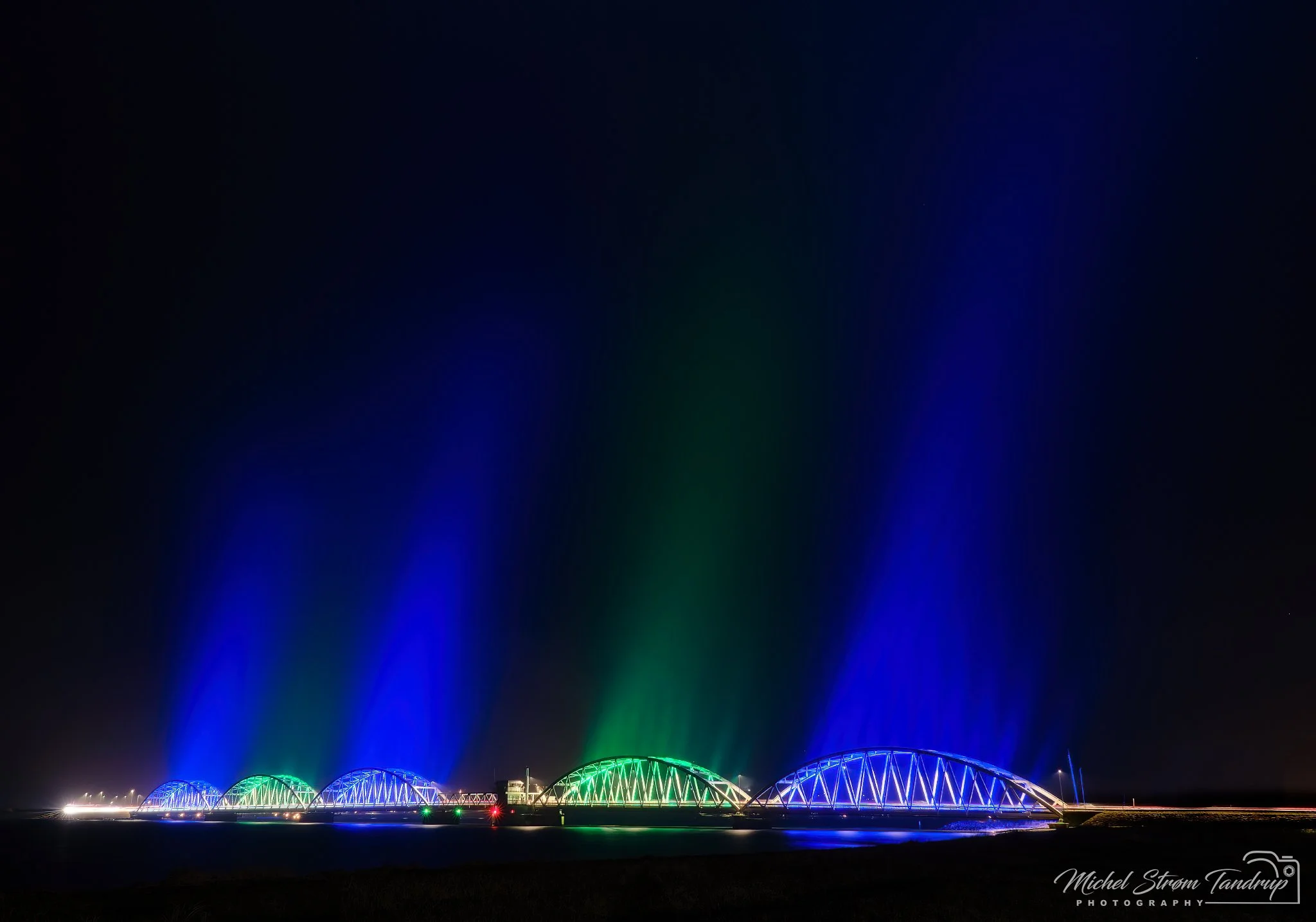 _DSF0341-DeNoiseAI-low-light 1-Edit._2048 long edge_2048x1435_U_100.jpg