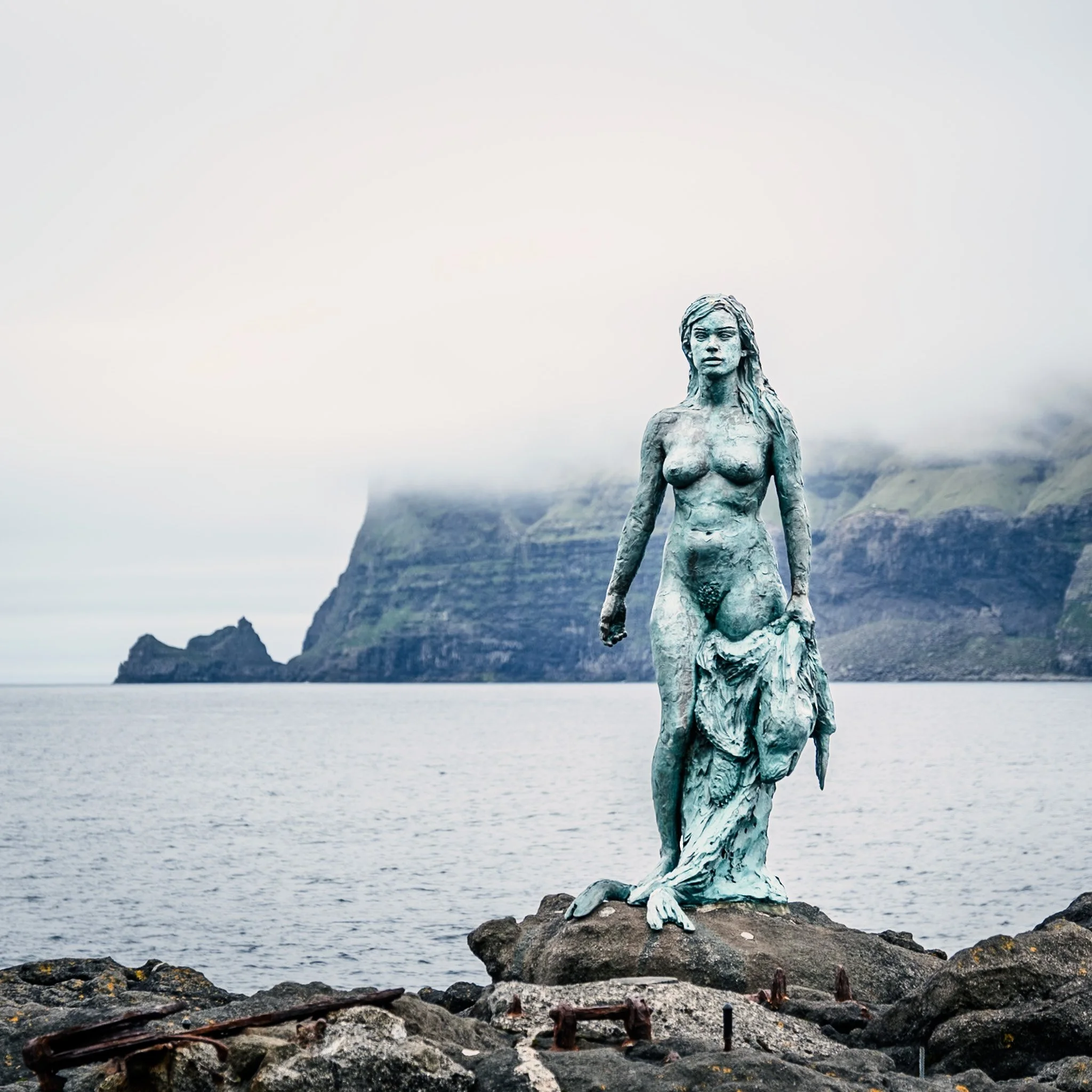 Kópakonan ved Mikladalur på Kalsoy, Færøerne