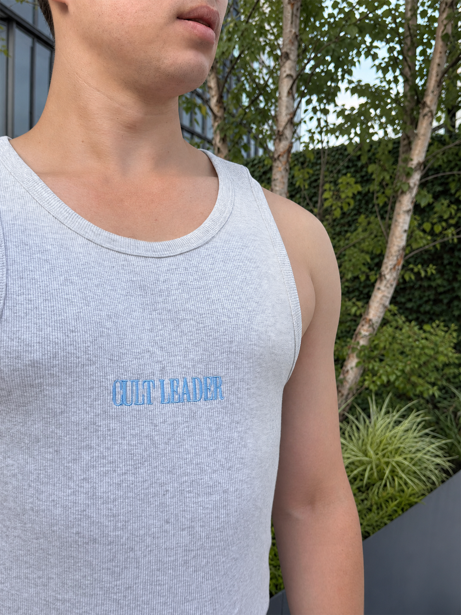 T024 CL LGT GRY TANK ZOOM 1.png