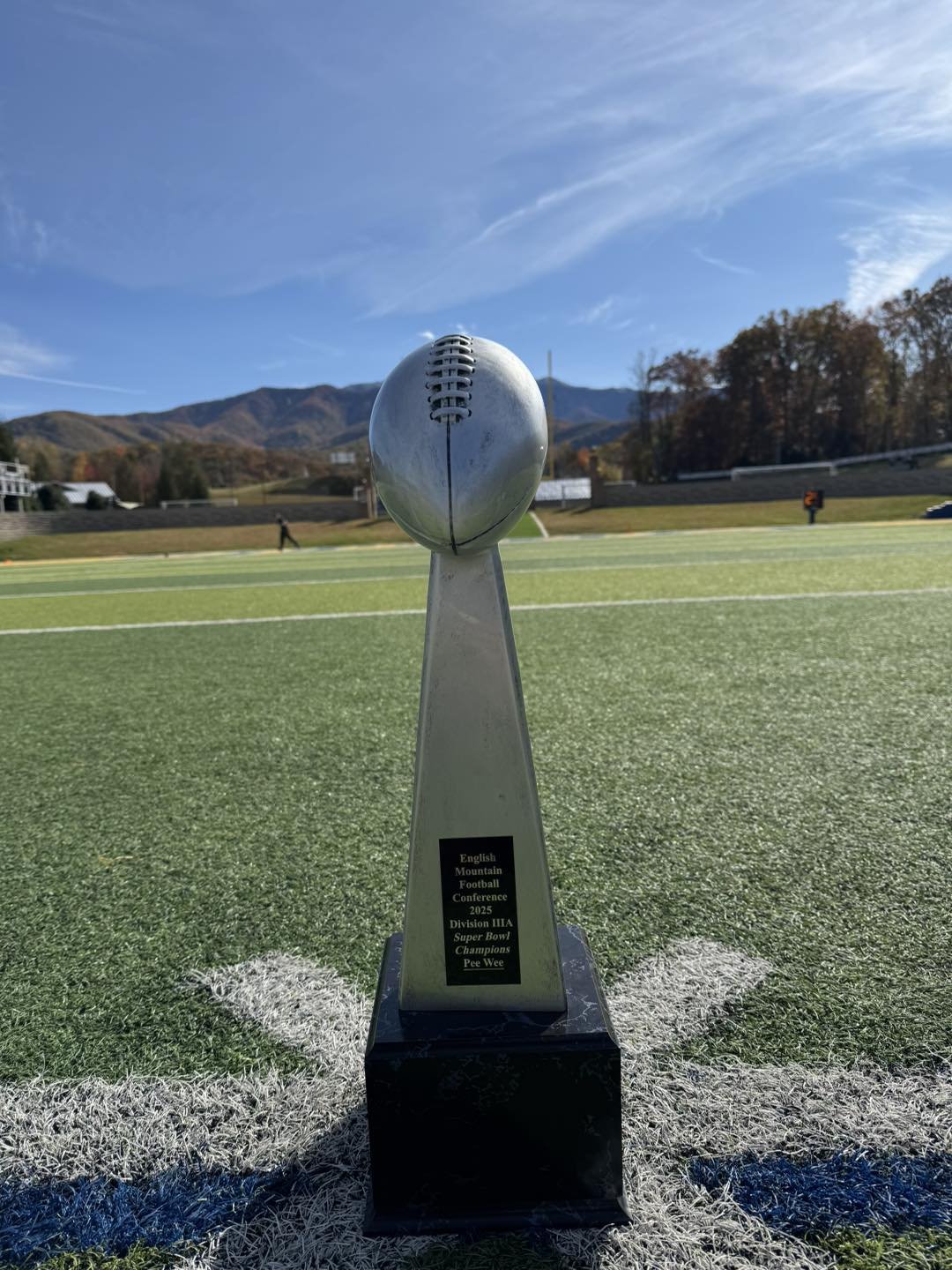 2025 Super Bowl trophy.jpg
