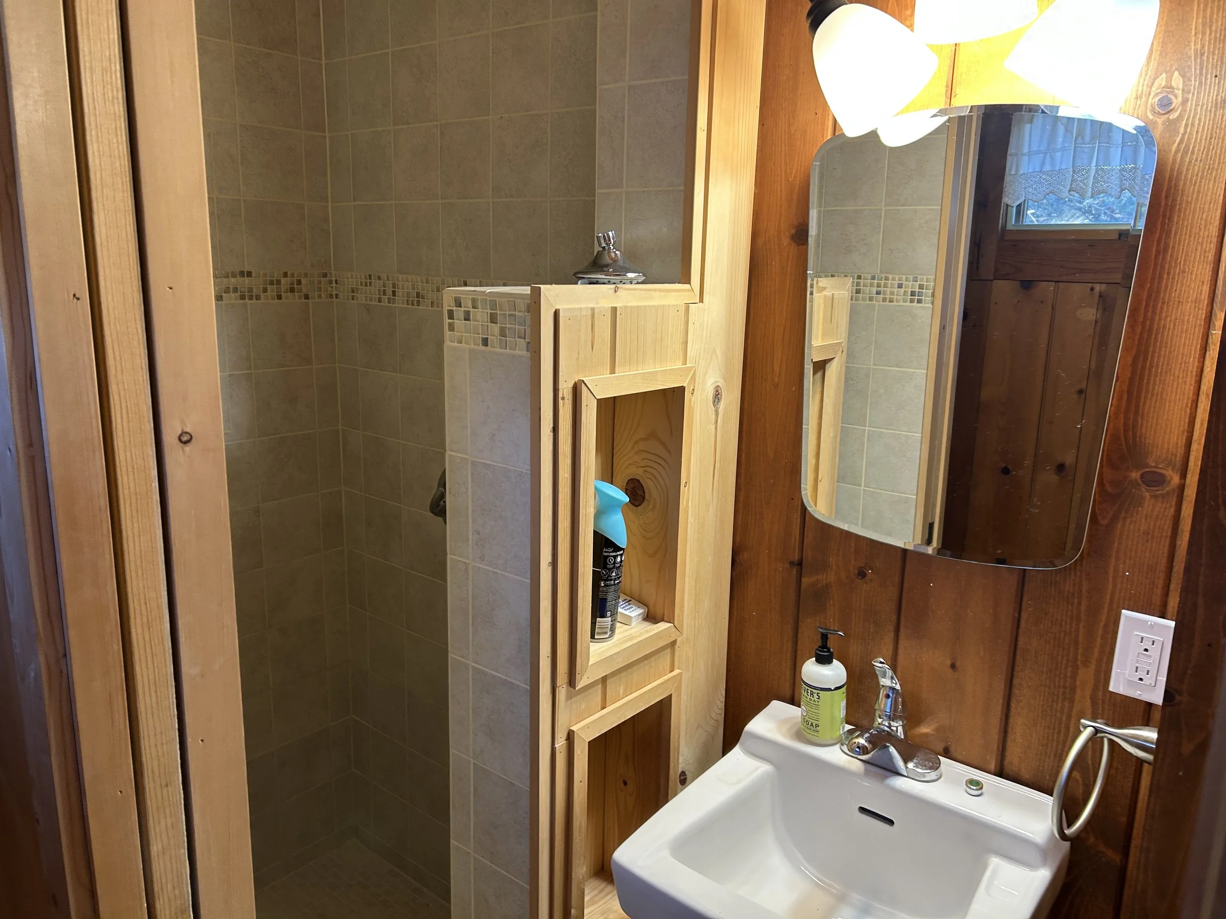 bathroom4.jpg