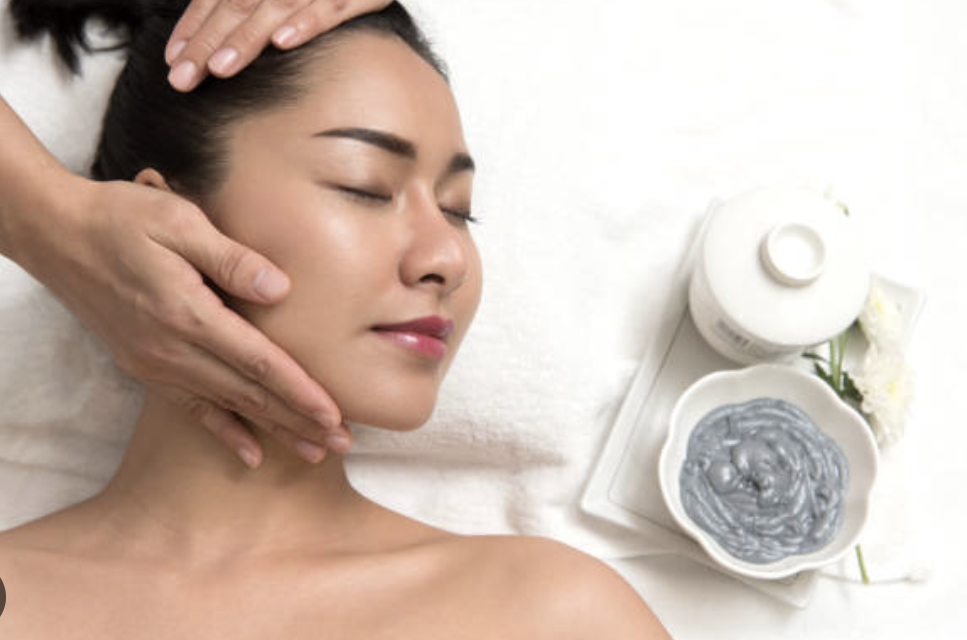 Signature Korean Facial + Lymphatic Anti Stress Massage