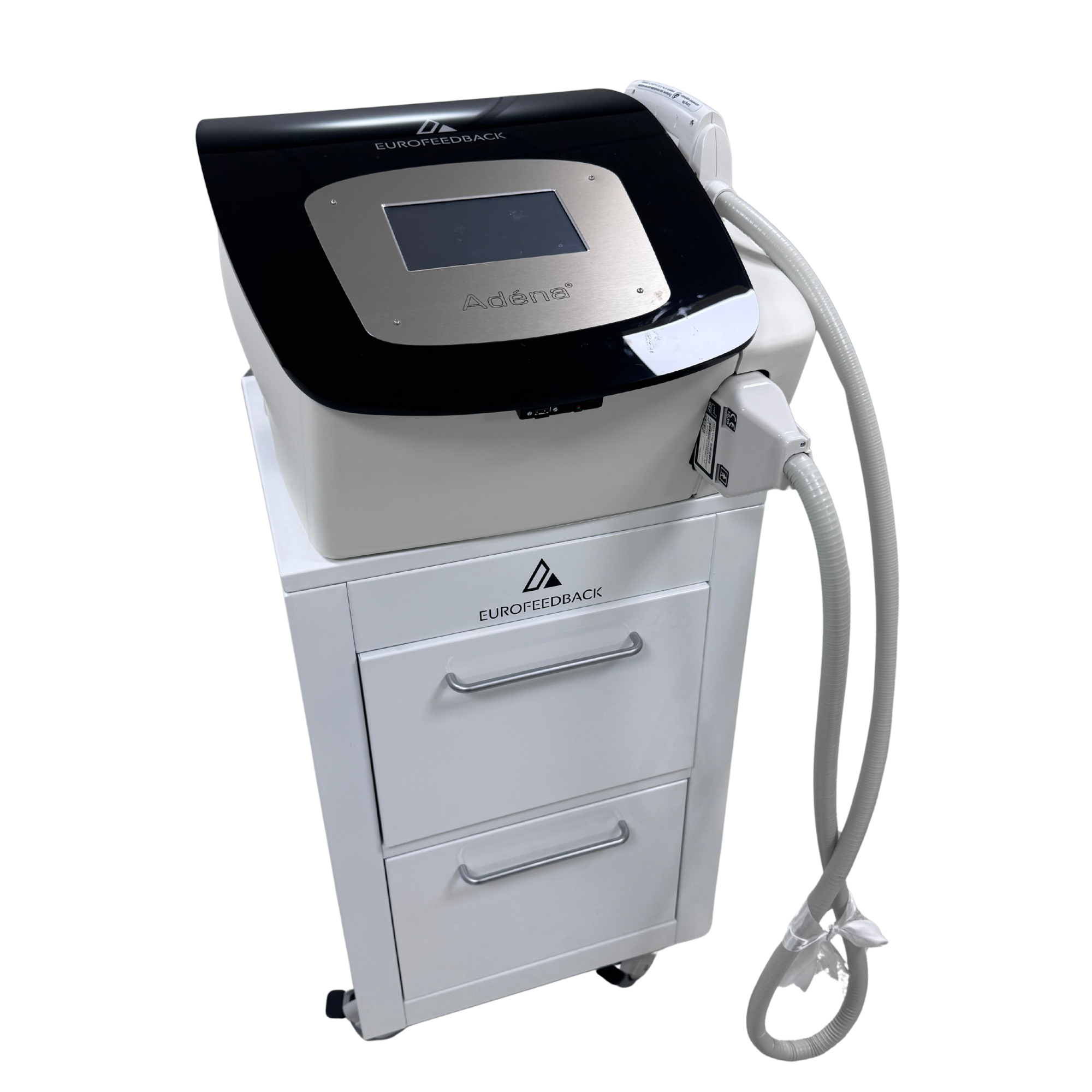 Technologie de lumière pulsée IPL Adena de BeautyTech pour les soins esthétiques et l'épilation durable à Mulhouse.