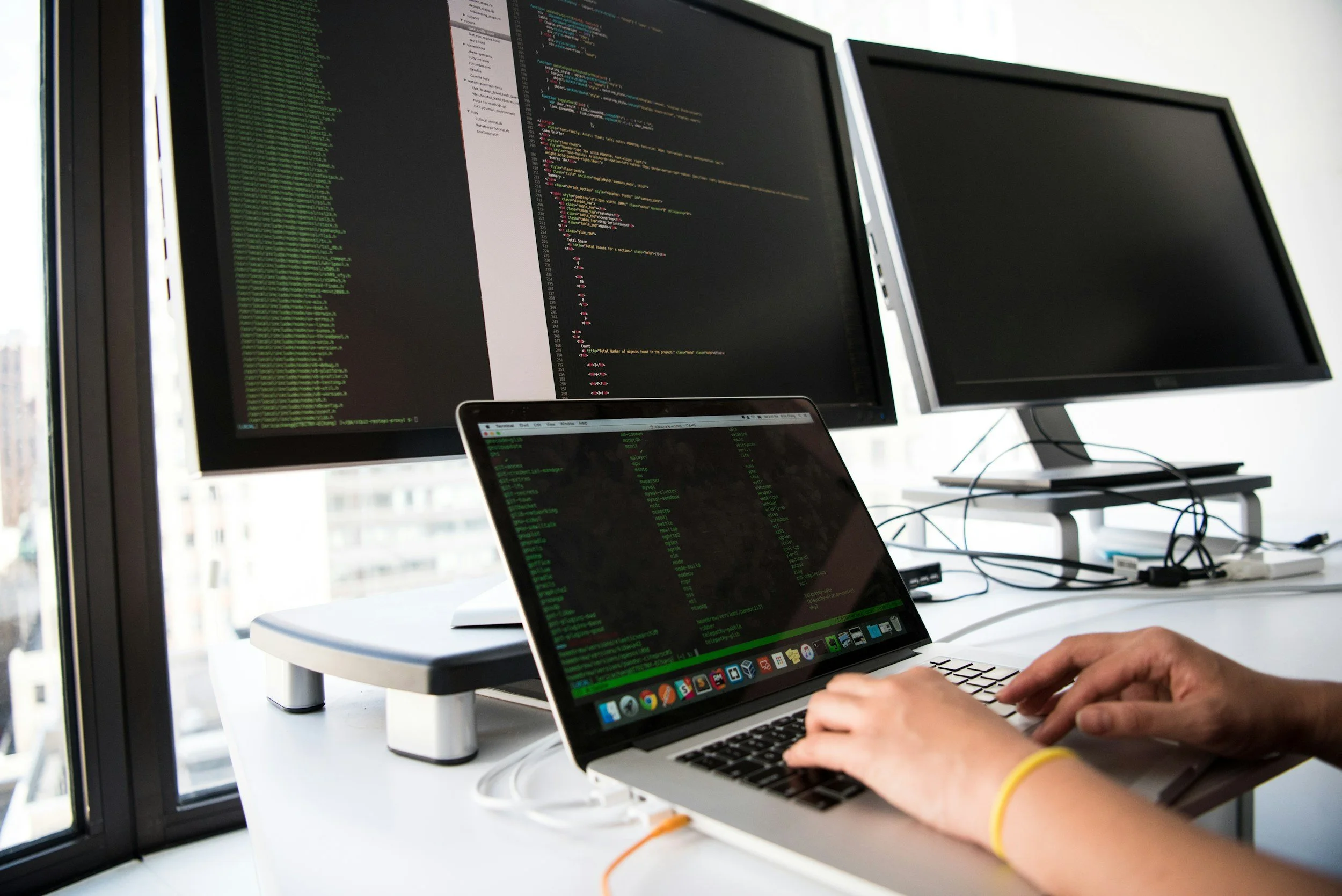 Bridging the AI Knowledge Gap for Building Owners &amp; IT Leaders