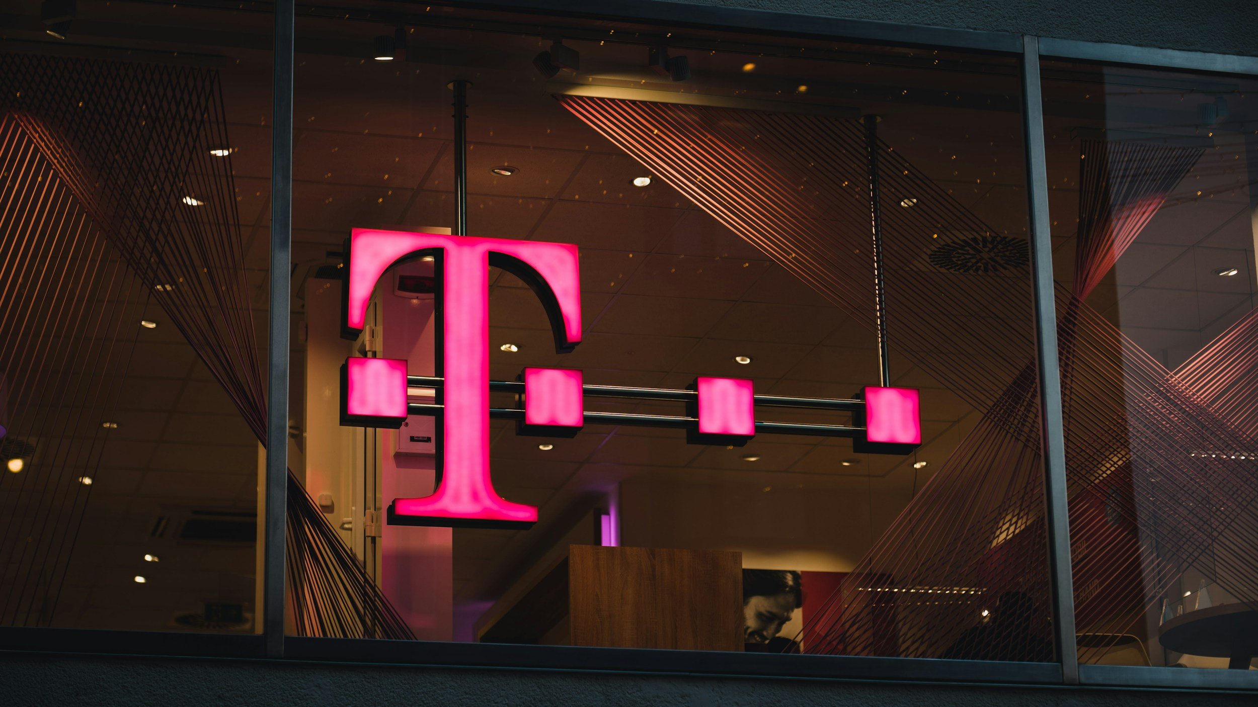 Deutsche Telekom Wants to Merge with T-Mobile US