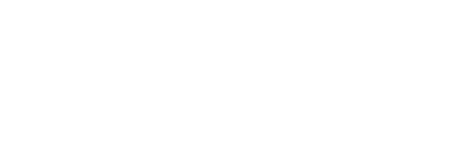 Logo avec le texte 'Charlotte Russe' en blanc sur fond noir.