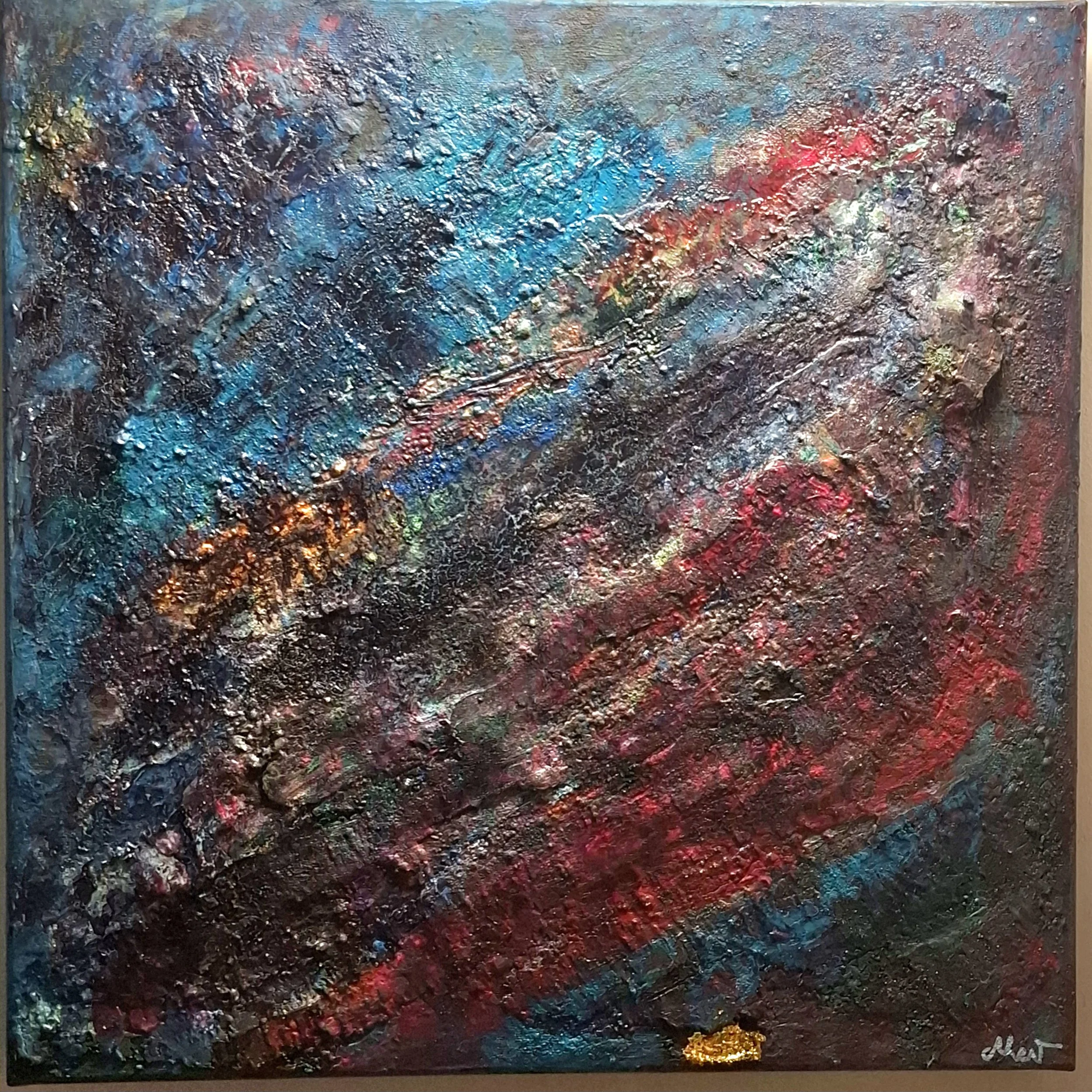 Ein abstraktes, erhabenes Gemälde mit intensiven Farben wie Blau, Schwarz, Rot, Gold und Grün, das durch eine strukturierte Oberfläche hervorgehoben wird.