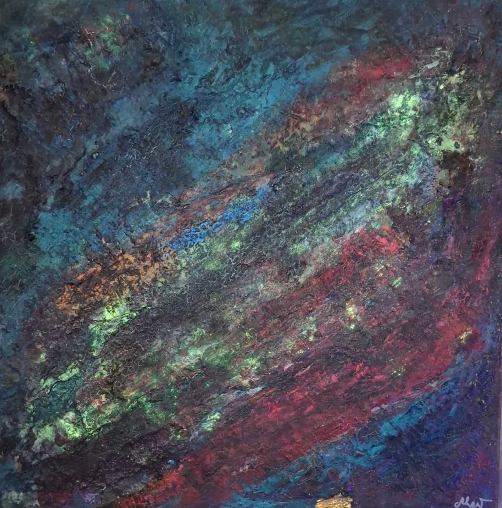 Ein abstraktes Gemälde mit bunten, leuchtenden Farben wie Blau, Rot, Grün und Gelb auf dunklem Hintergrund, mit strukturierter Oberflächenstruktur.