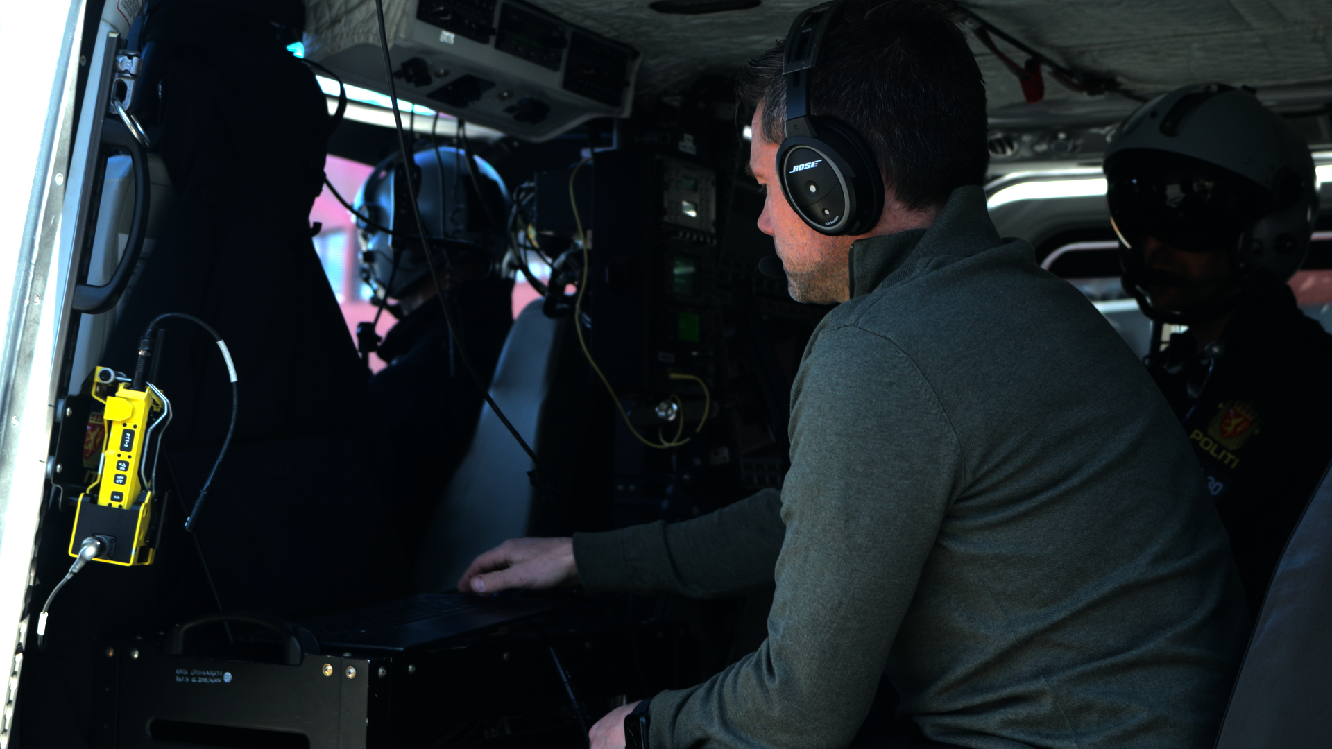 V7y_01_00_13_17.png
