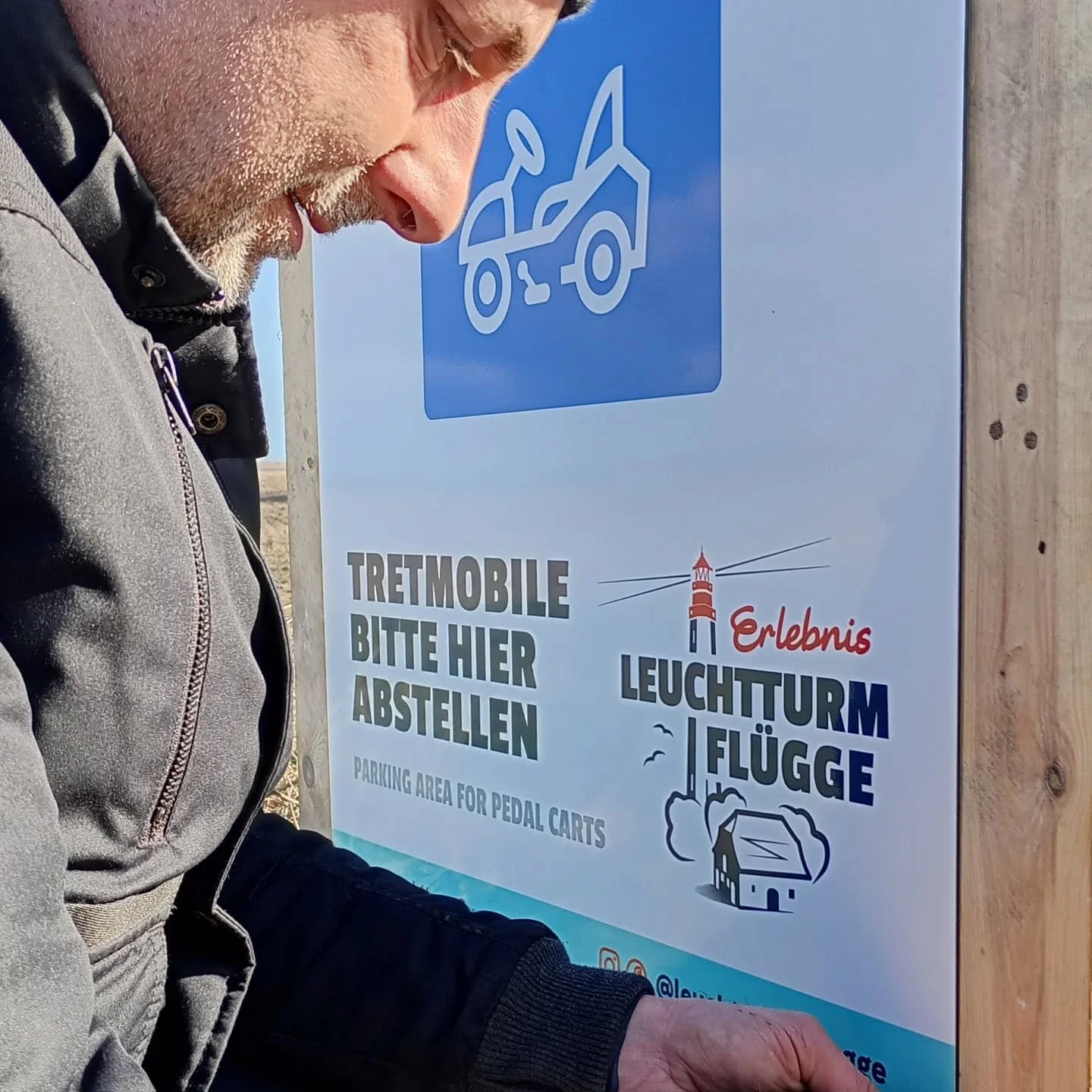 Bei allersch&ouml;nster Fr&uuml;hlingssonne werden die letzten Vorbereitungen f&uuml;r unseren Saisonstart 2026 getroffen; einer Er&ouml;ffnung steht nichts entgegen. 

Aktuell bringen Tobias Danklefsen (Design &amp; Website, @voranwerk ) und Robert 