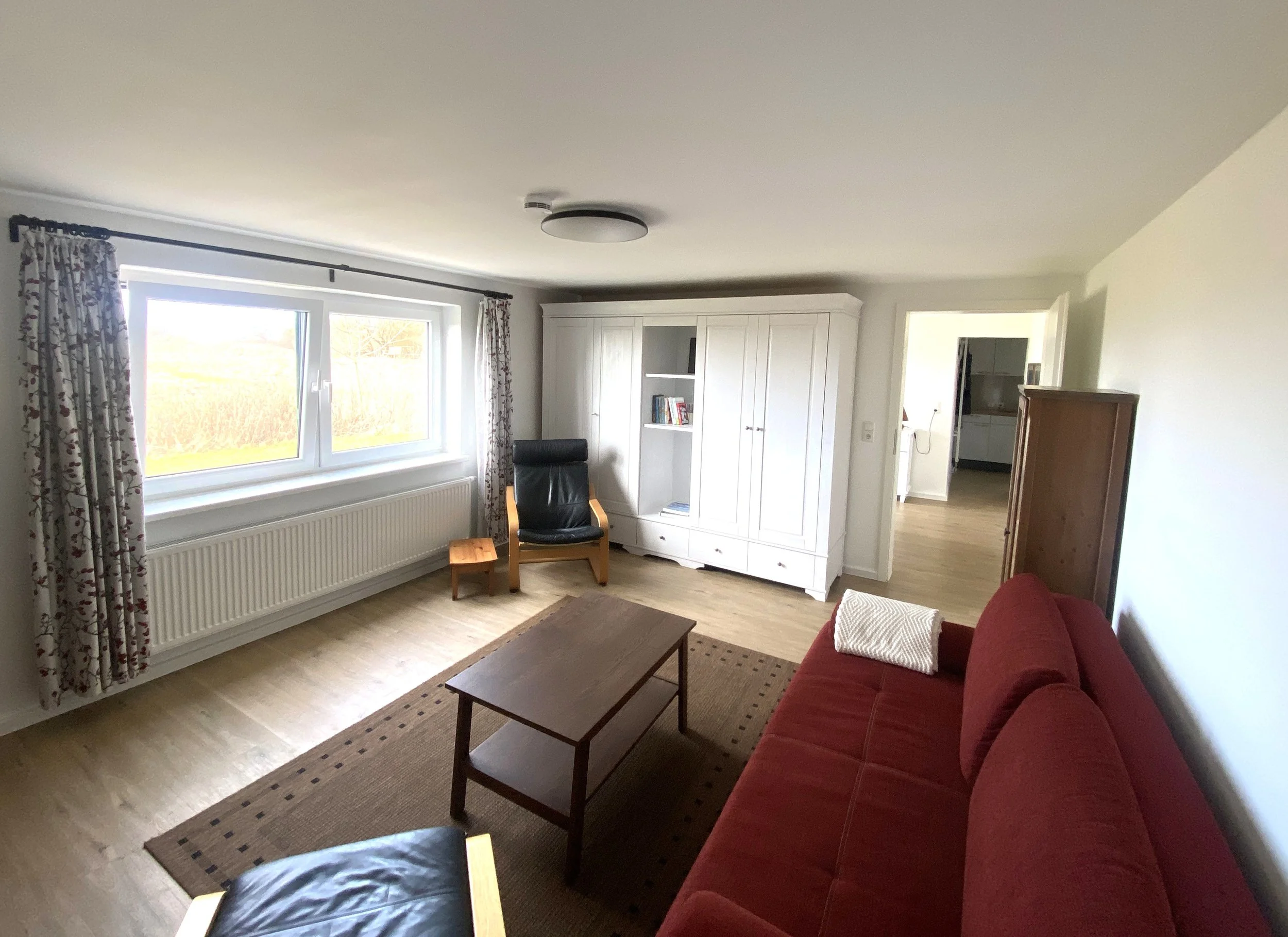 IMG_7234  FeWo Wohnzimmer.JPG