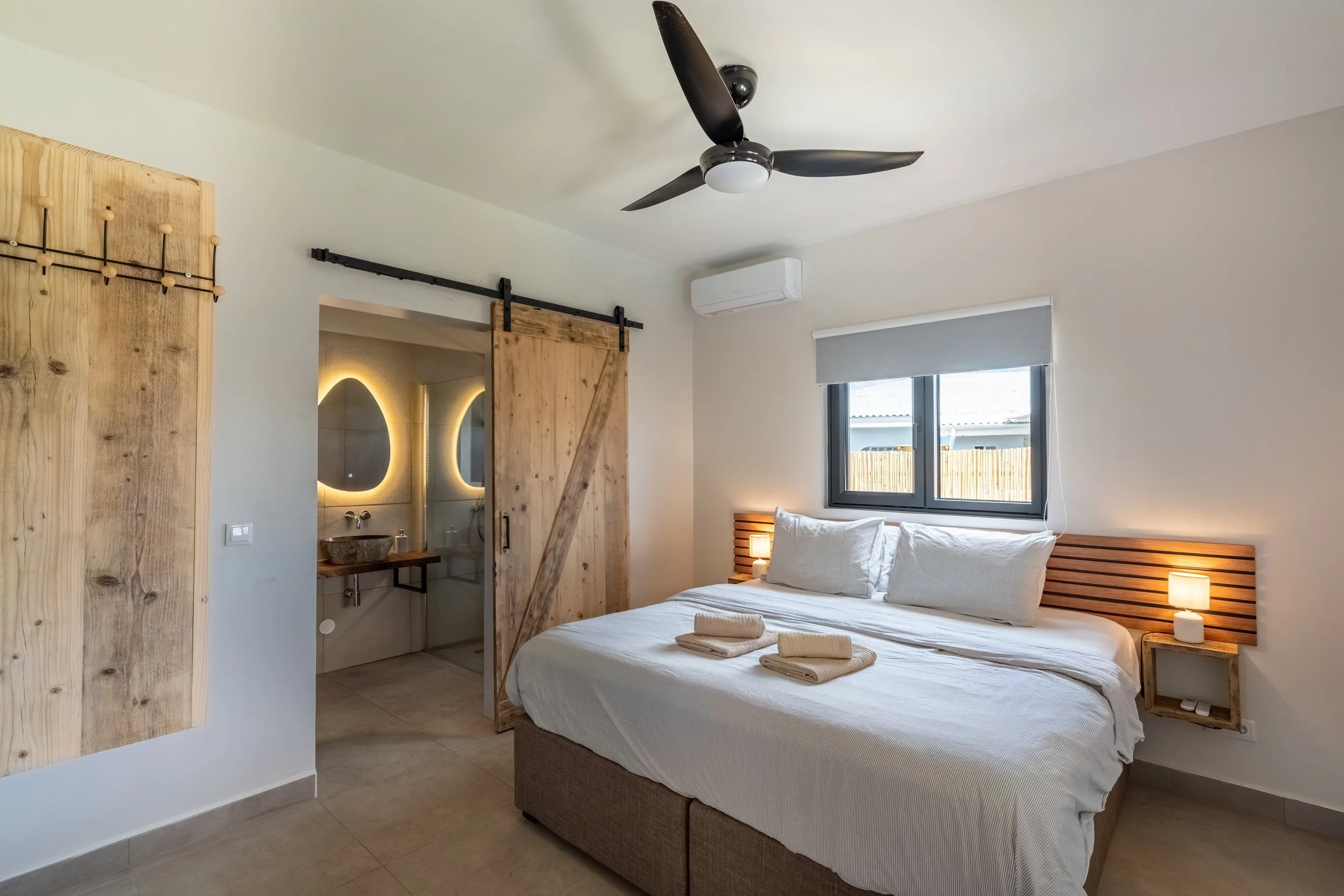 SV_Emma Luxury Suites_Suite 2-11.jpg