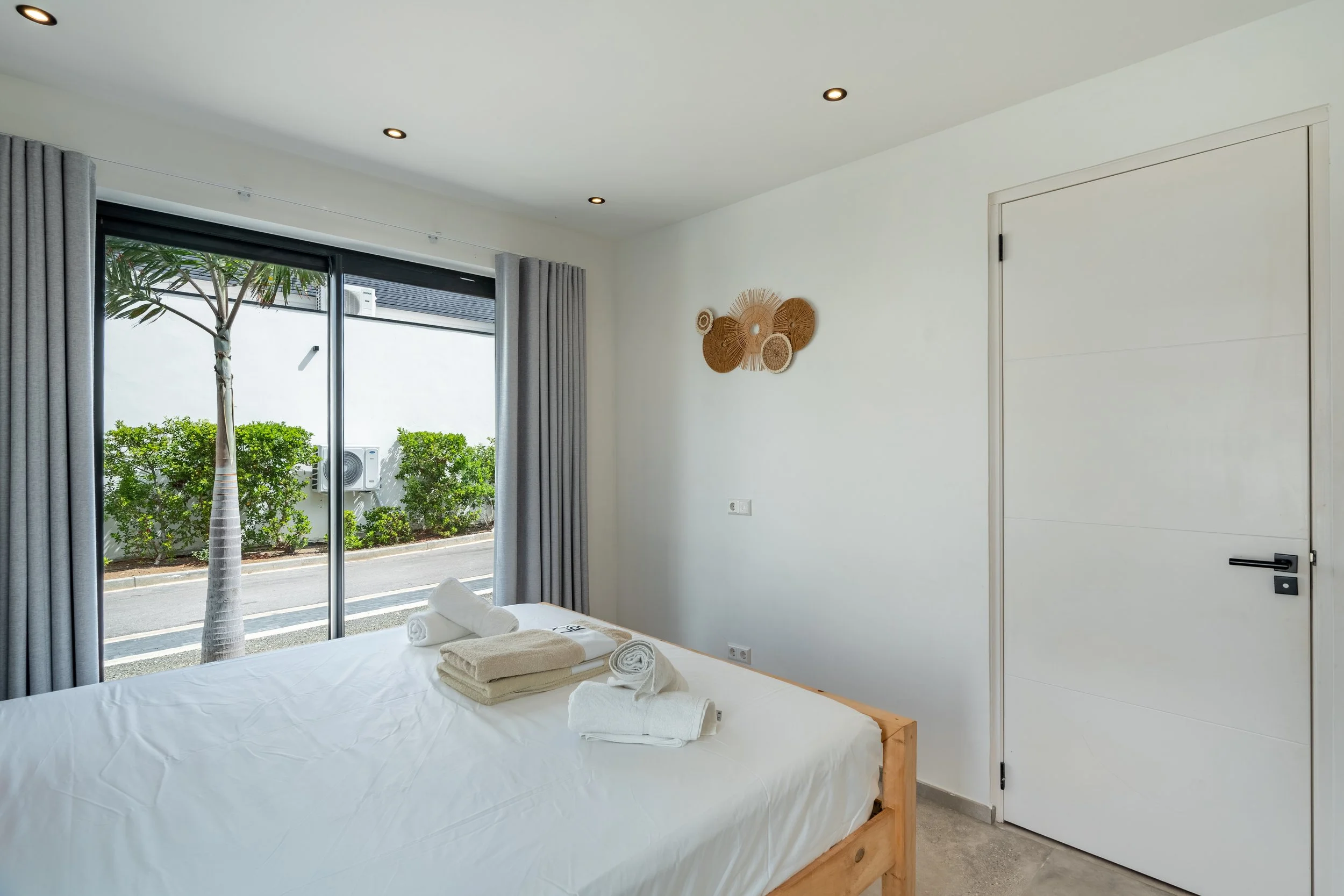 SV_Sotheby's_LXRY Villa 11_Slaapkamer 3-3.jpg