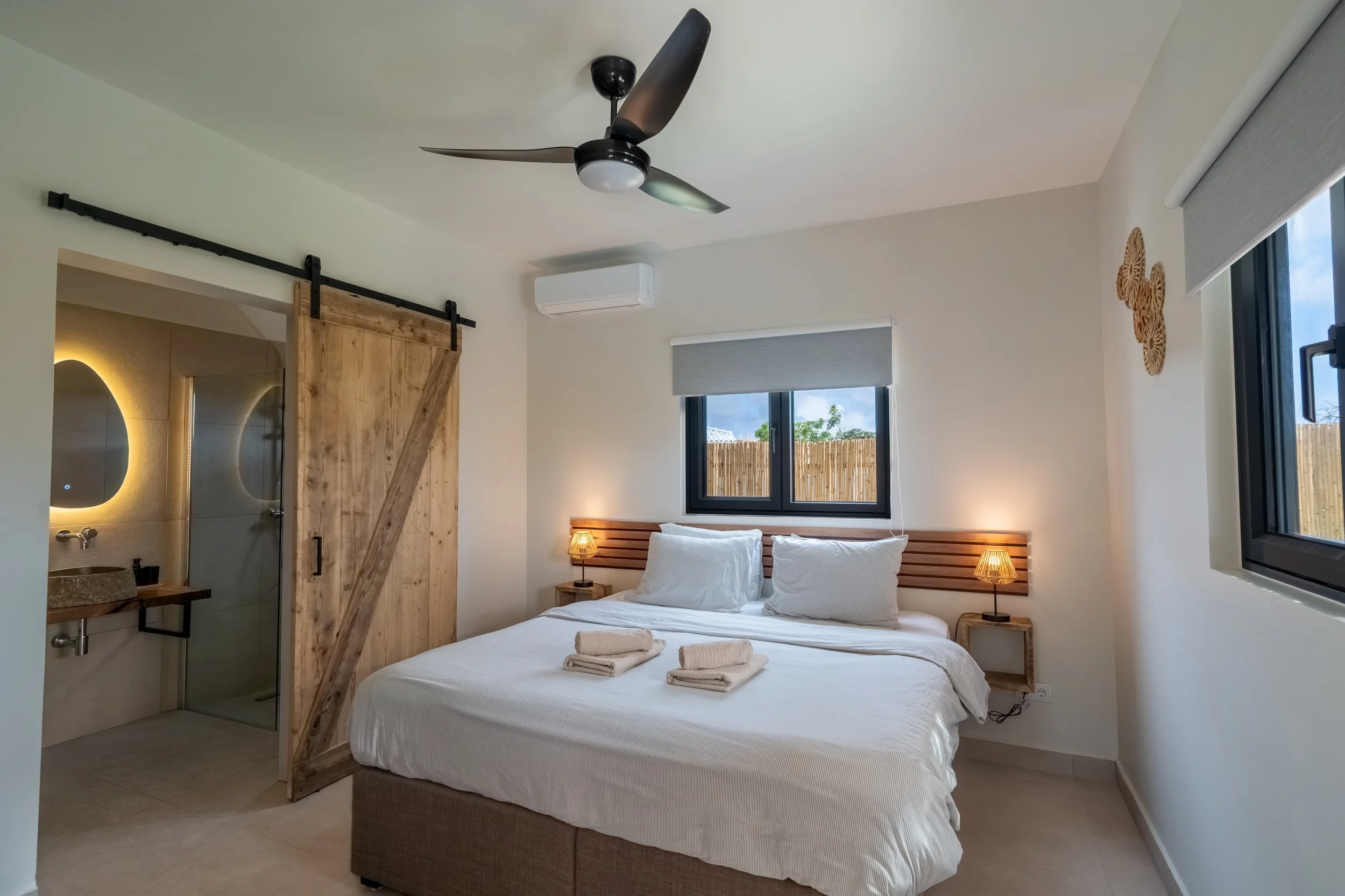 SV_Emma Luxury Suites_Suite 1-10.jpg