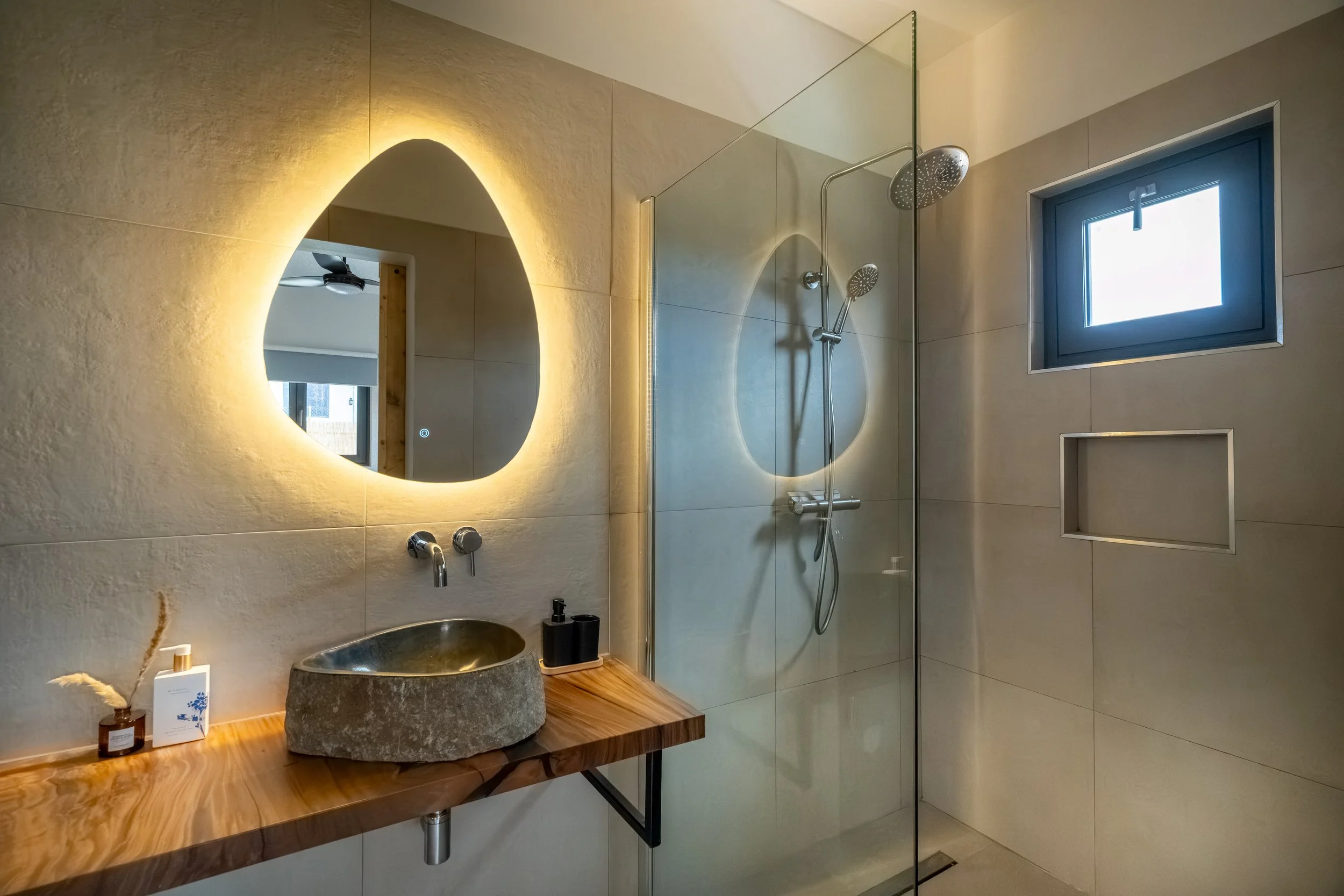 SV_Emma Luxury Suites_Suite 1-13.jpg