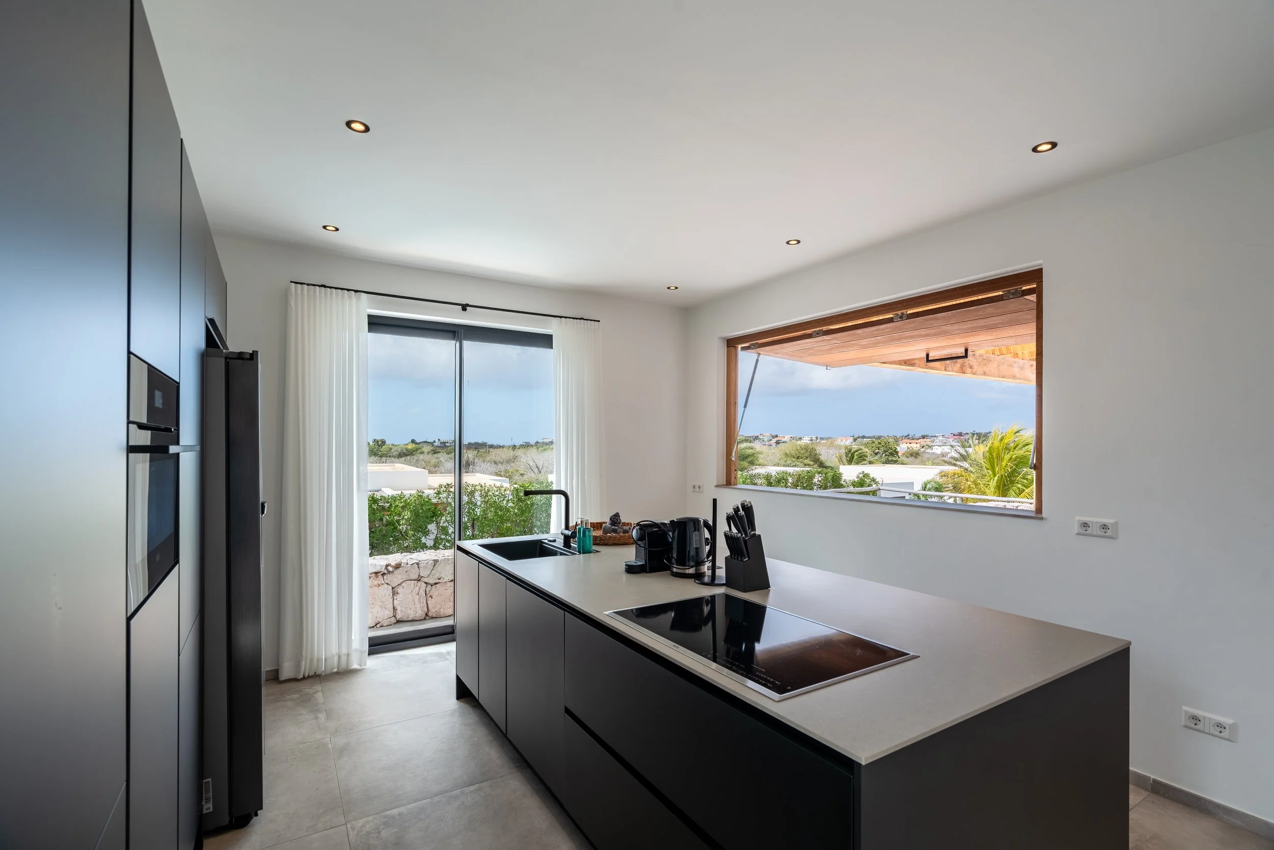 SV_Sotheby's_LXRY Villa 11_Keuken-2.jpg